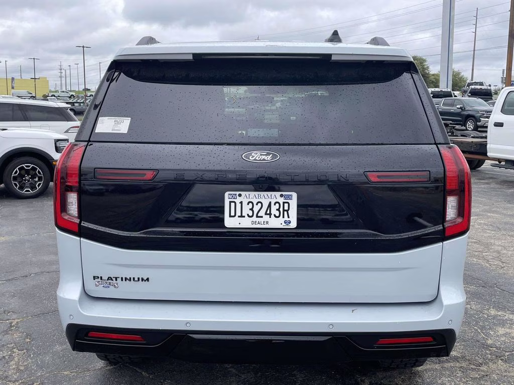 2026 Space Silver Metallic Ford Expedition Platinum 4X4 SUV