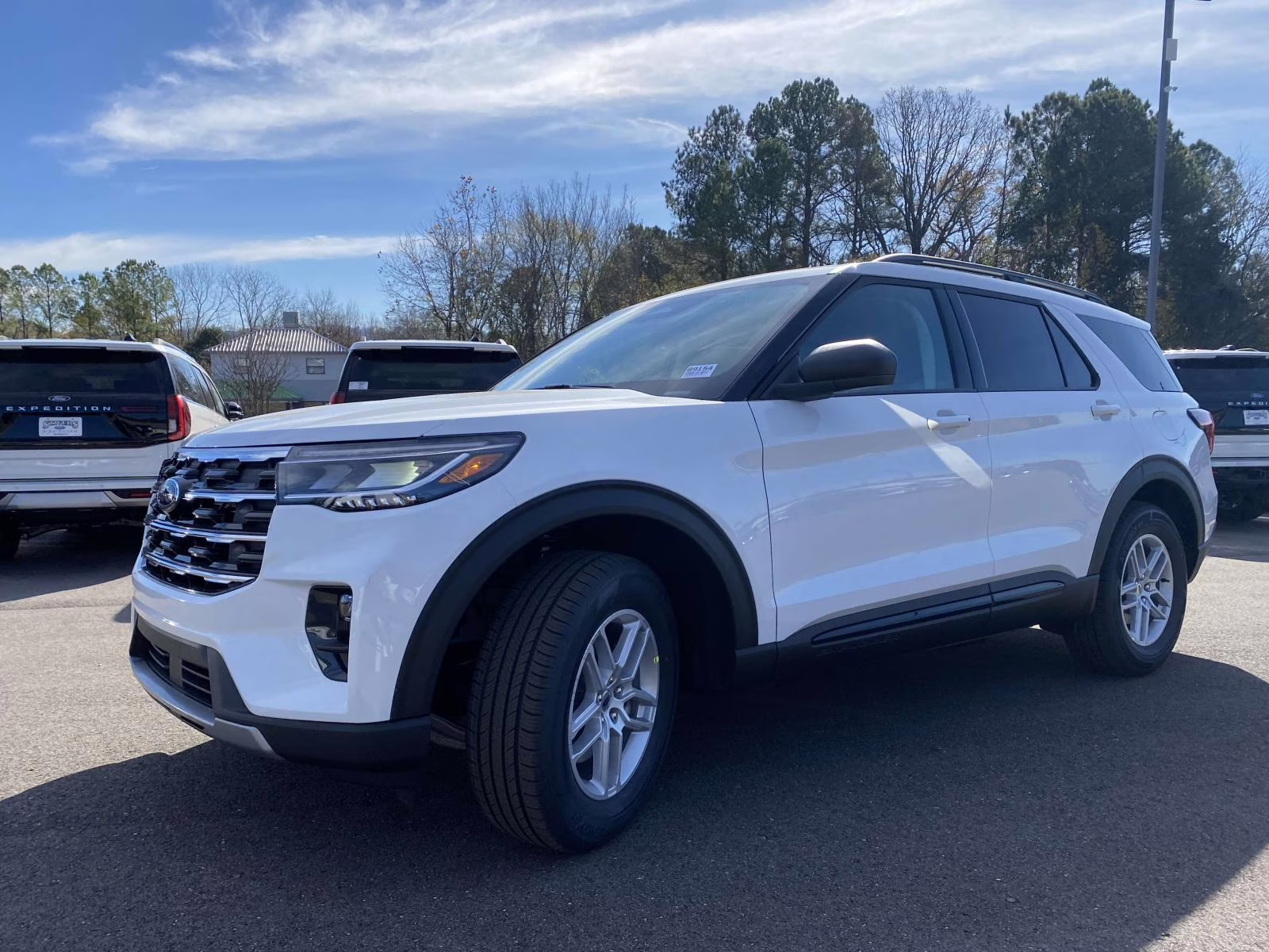 2026 White Metallic Ford Explorer Active RWD SUV