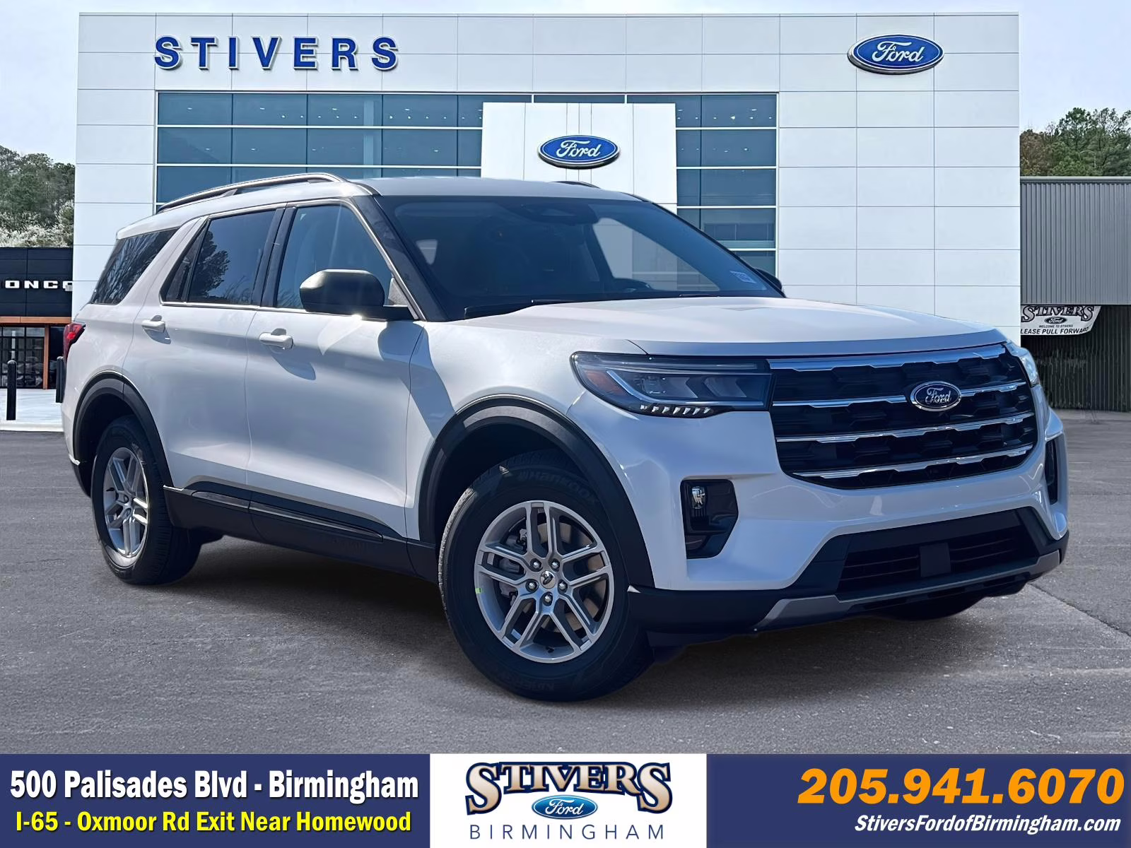 2026 Star White Metallic Tri-Coat Ford Explorer Active RWD SUV