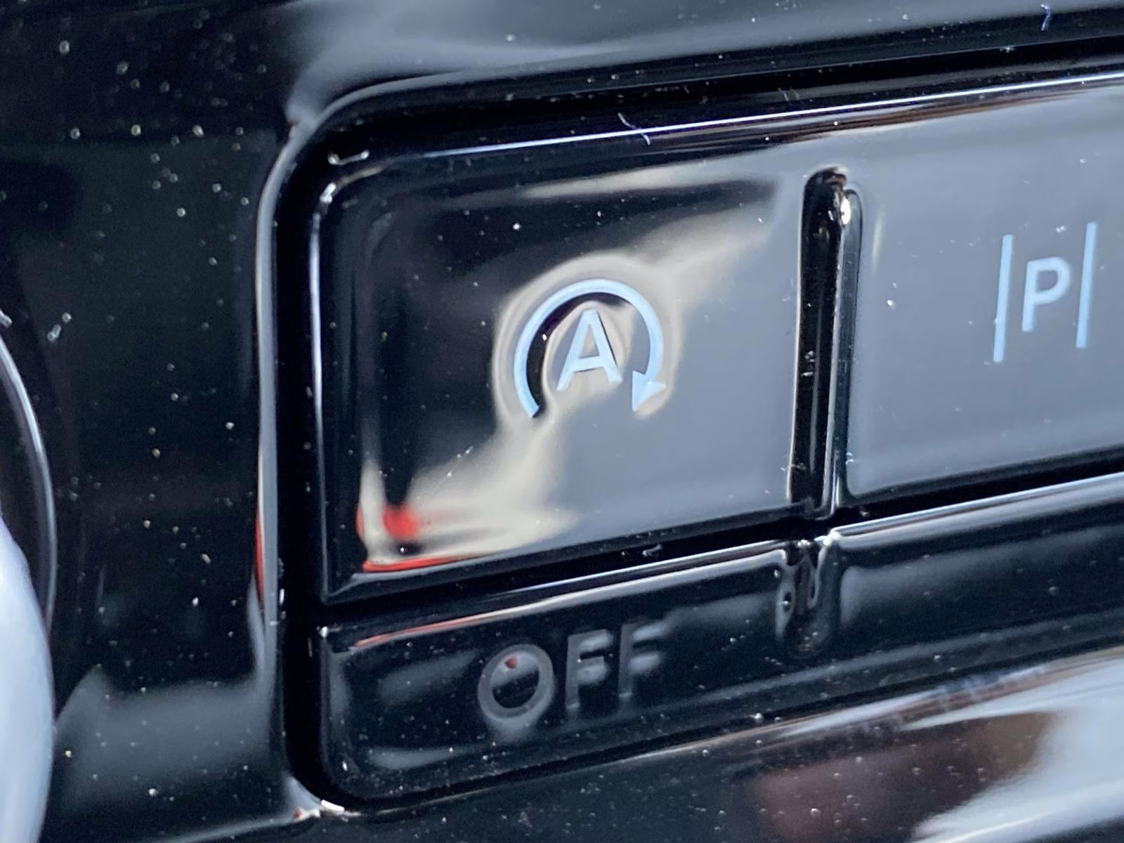 2026 White Metallic Ford Explorer Platinum 4X4 SUV