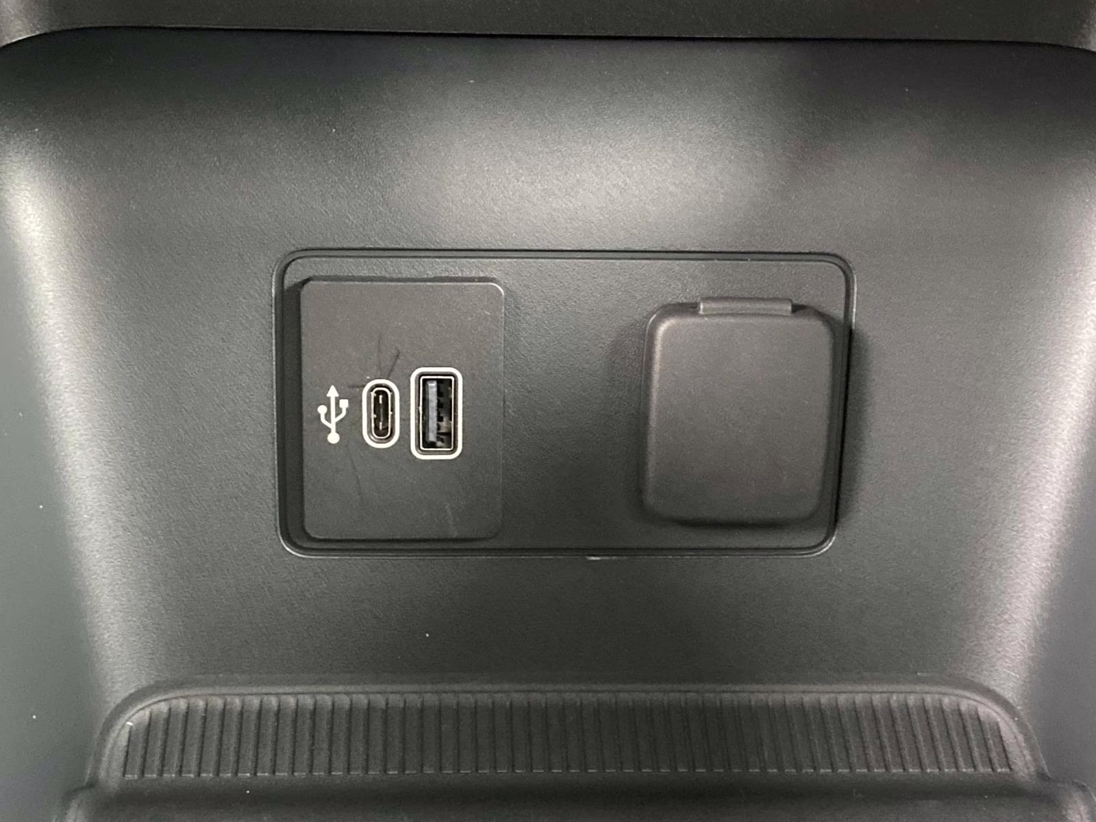 2026 Carbonized Gray Metallic Ford Explorer ST-Line 4X4 SUV