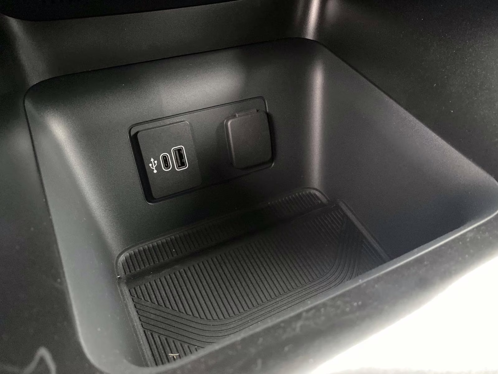 2026 White Metallic Ford Explorer ST 4X4 SUV