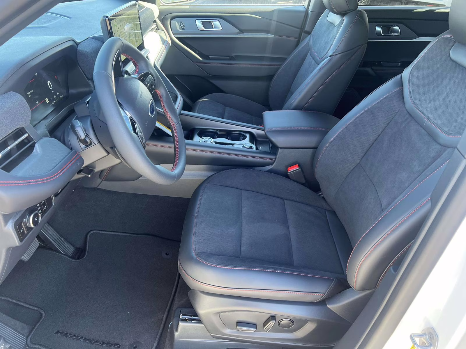 2026 White Metallic Ford Explorer ST 4X4 SUV