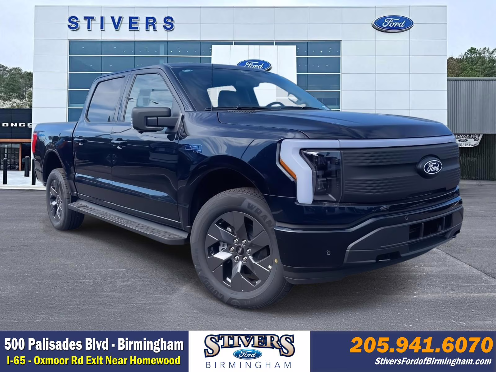 2025 Antimatter Blue Metallic Ford F-150 Lightning Flash AWD Truck