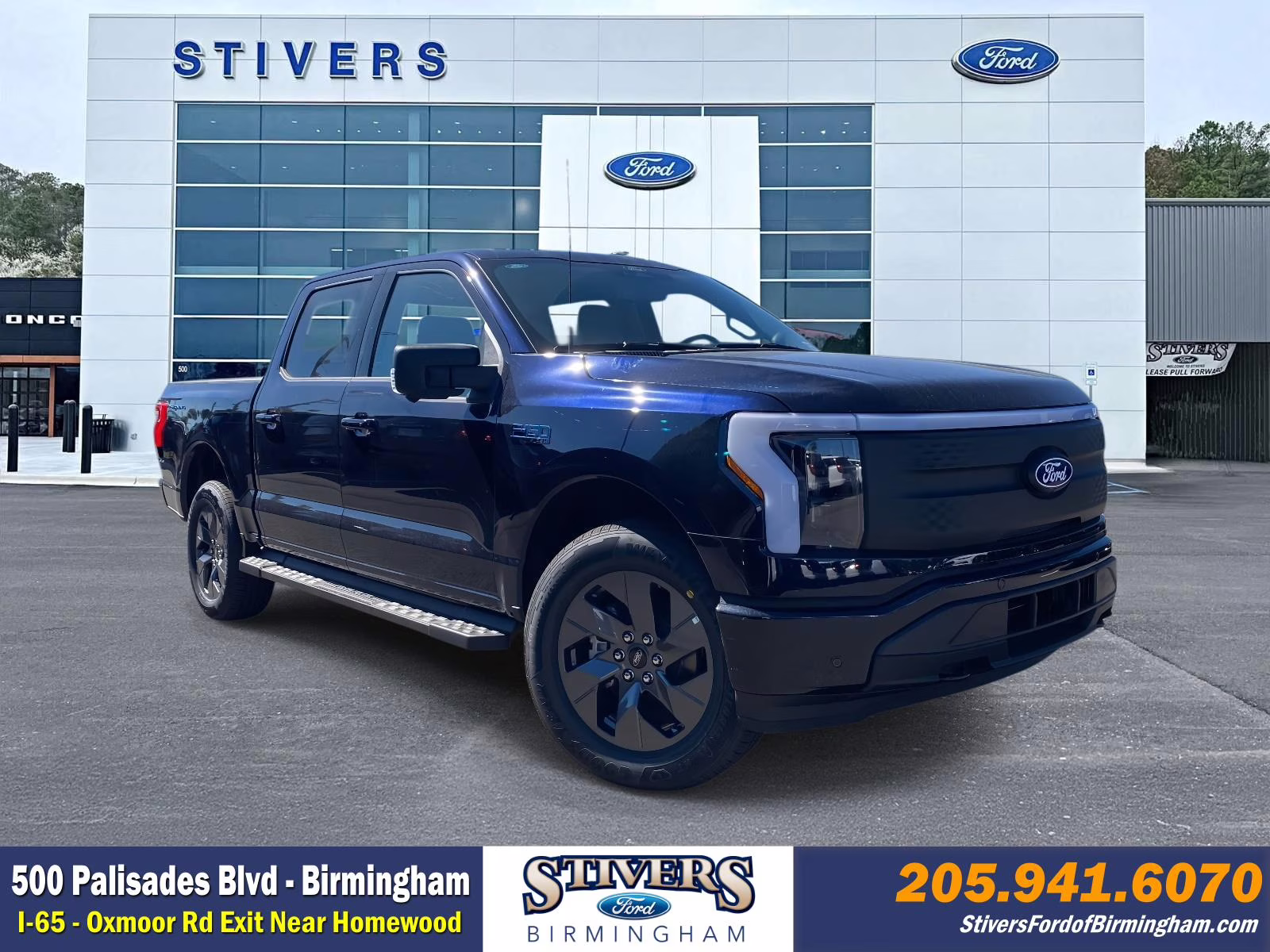 2025 Antimatter Blue Metallic Ford F-150 Lightning Flash AWD Truck