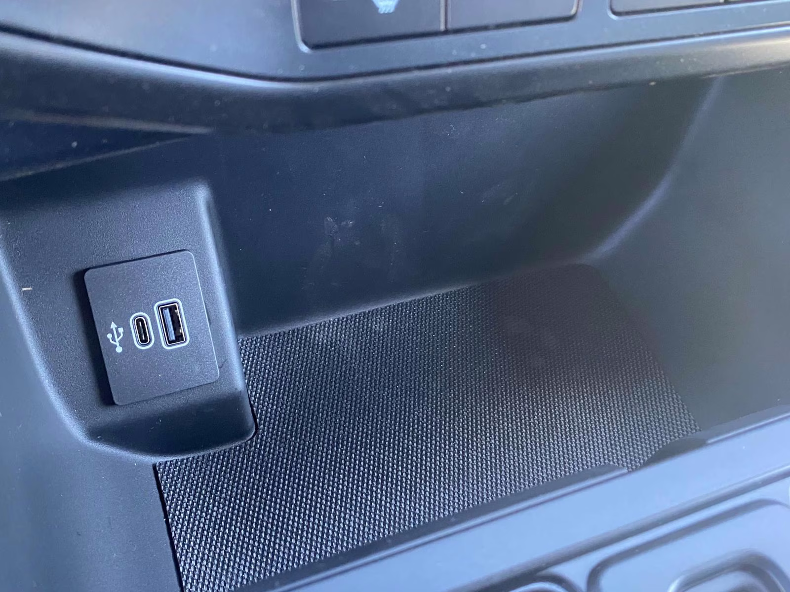 2025 Space White Metallic Ford F-150 Lightning Flash AWD Truck