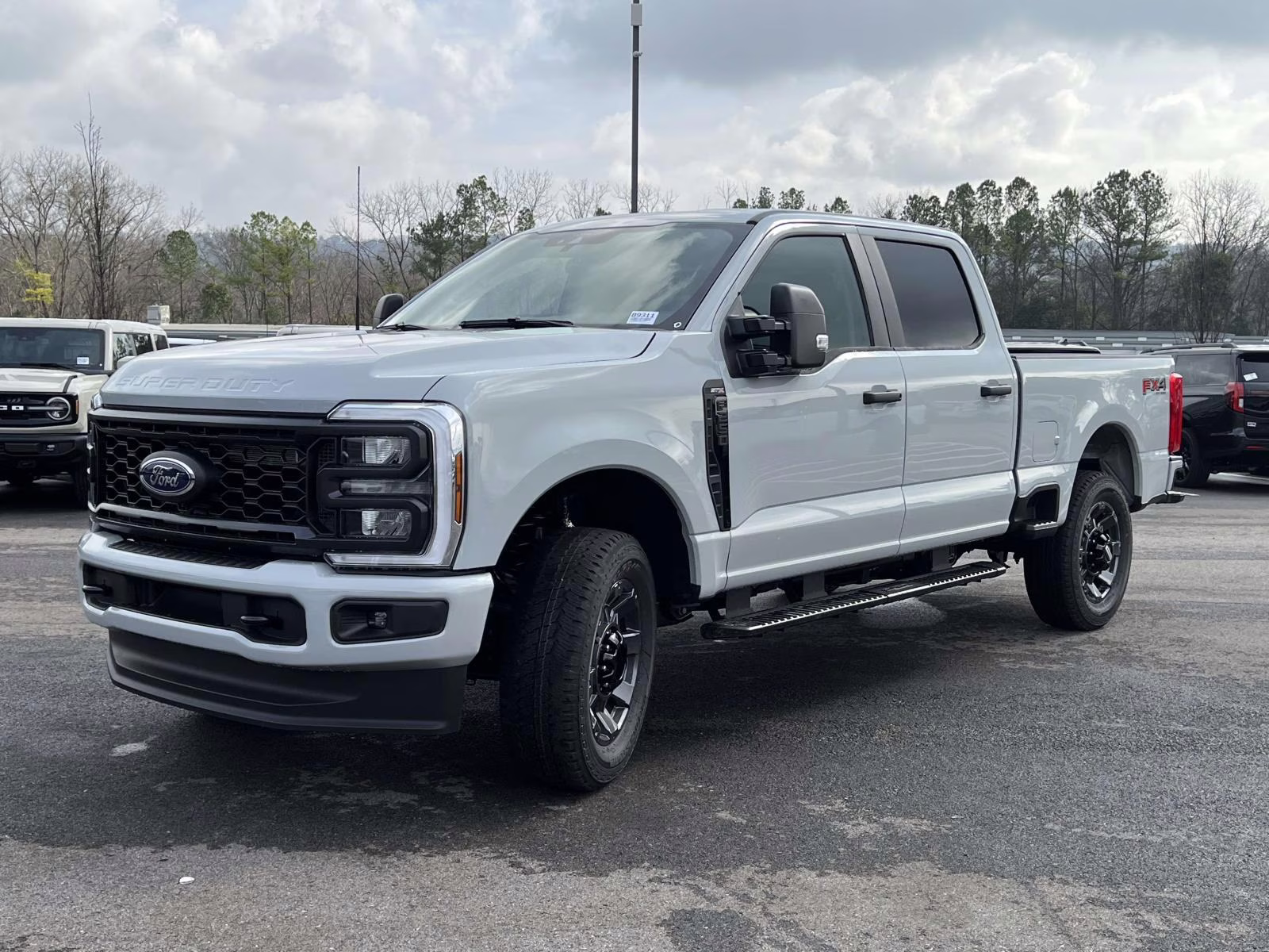 2026 Avalanche Ford Super Duty F-250 SRW XL 4X4 Truck