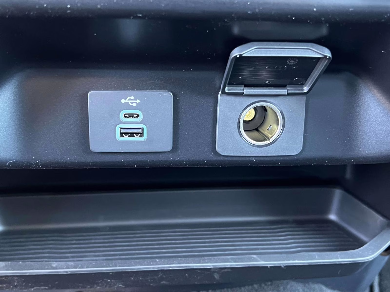 2026 Avalanche Ford Super Duty F-250 SRW XL 4X4 Truck