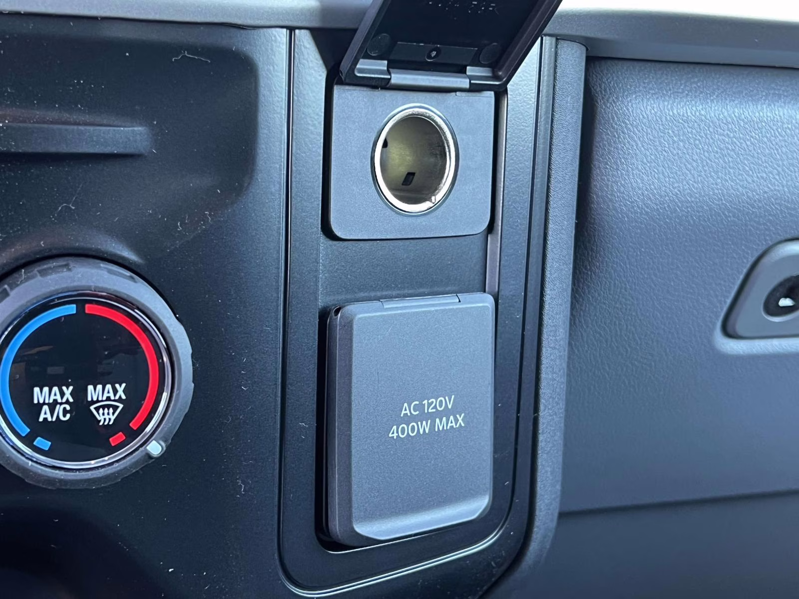 2026 Avalanche Ford Super Duty F-250 SRW XL 4X4 Truck