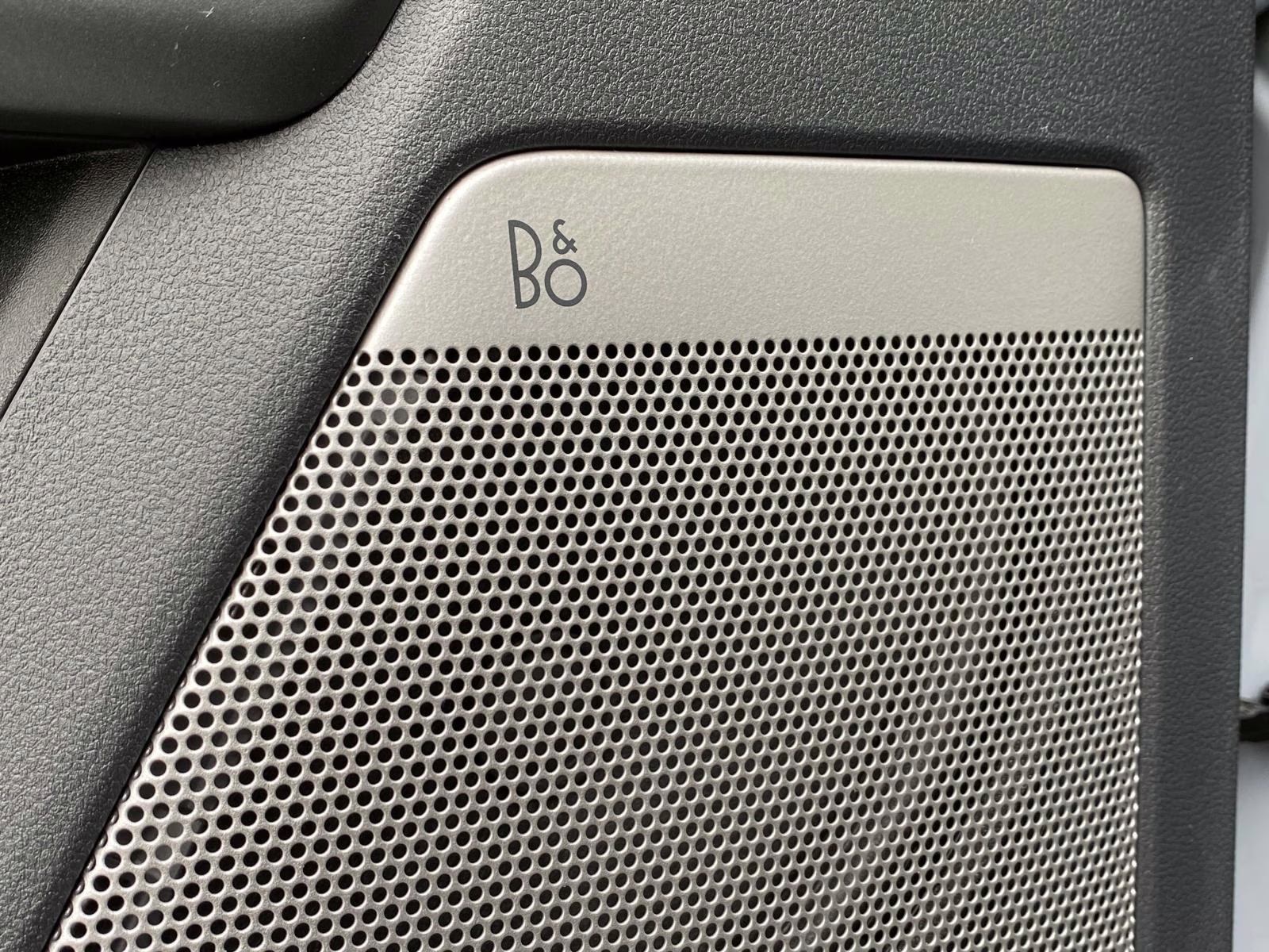 2026 Glacier Gray Metallic Tri-Coat Ford Super Duty F-250 SRW Lariat 4X4 Truck