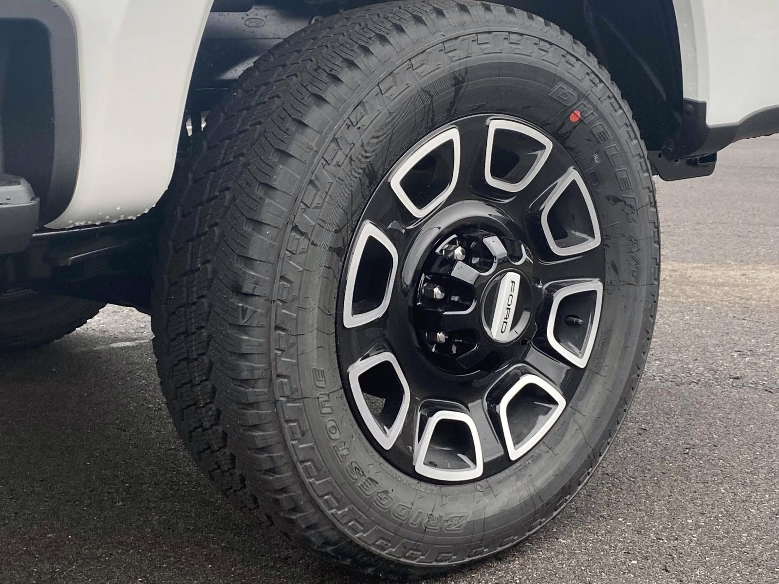 2026 Star White Metallic Tri-Coat Ford Super Duty F-250 SRW Platinum 4X4 Truck