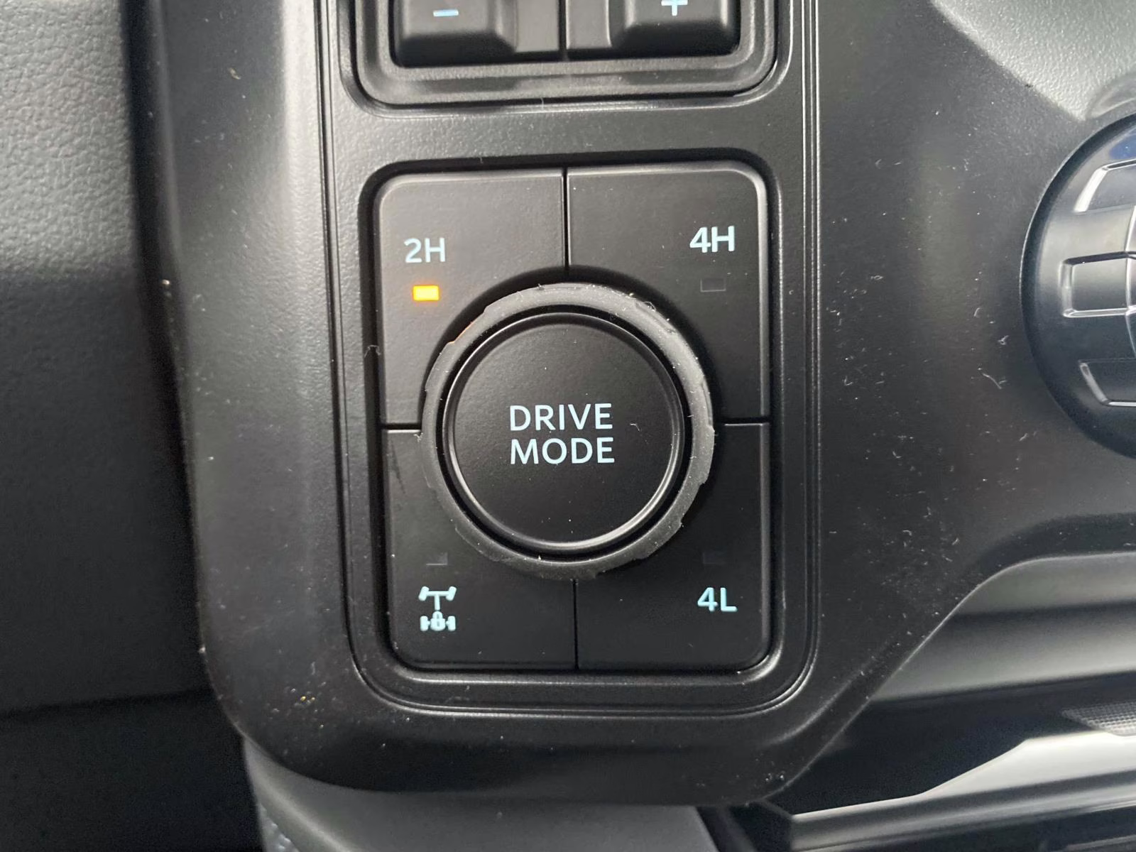 2026 Star White Metallic Tri-Coat Ford Super Duty F-250 SRW Platinum 4X4 Truck