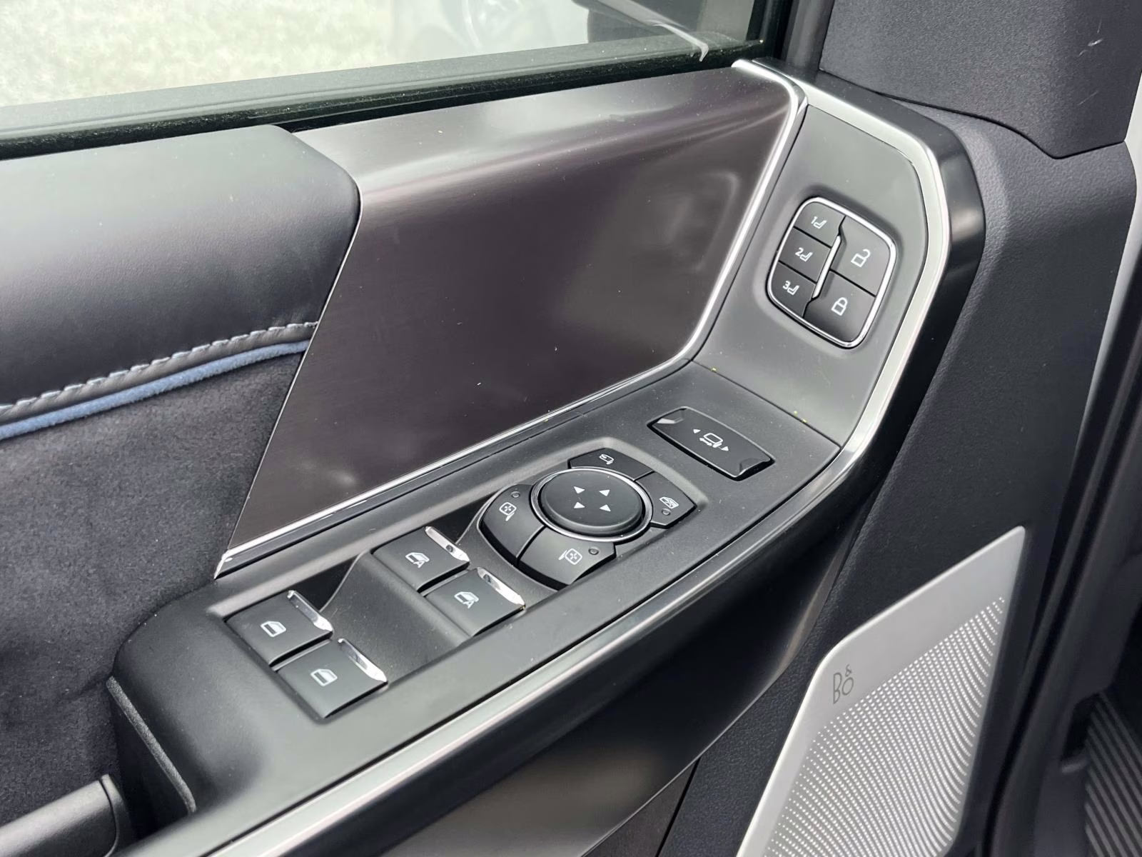 2026 Avalanche Ford Super Duty F-250 SRW Platinum 4X4 Truck