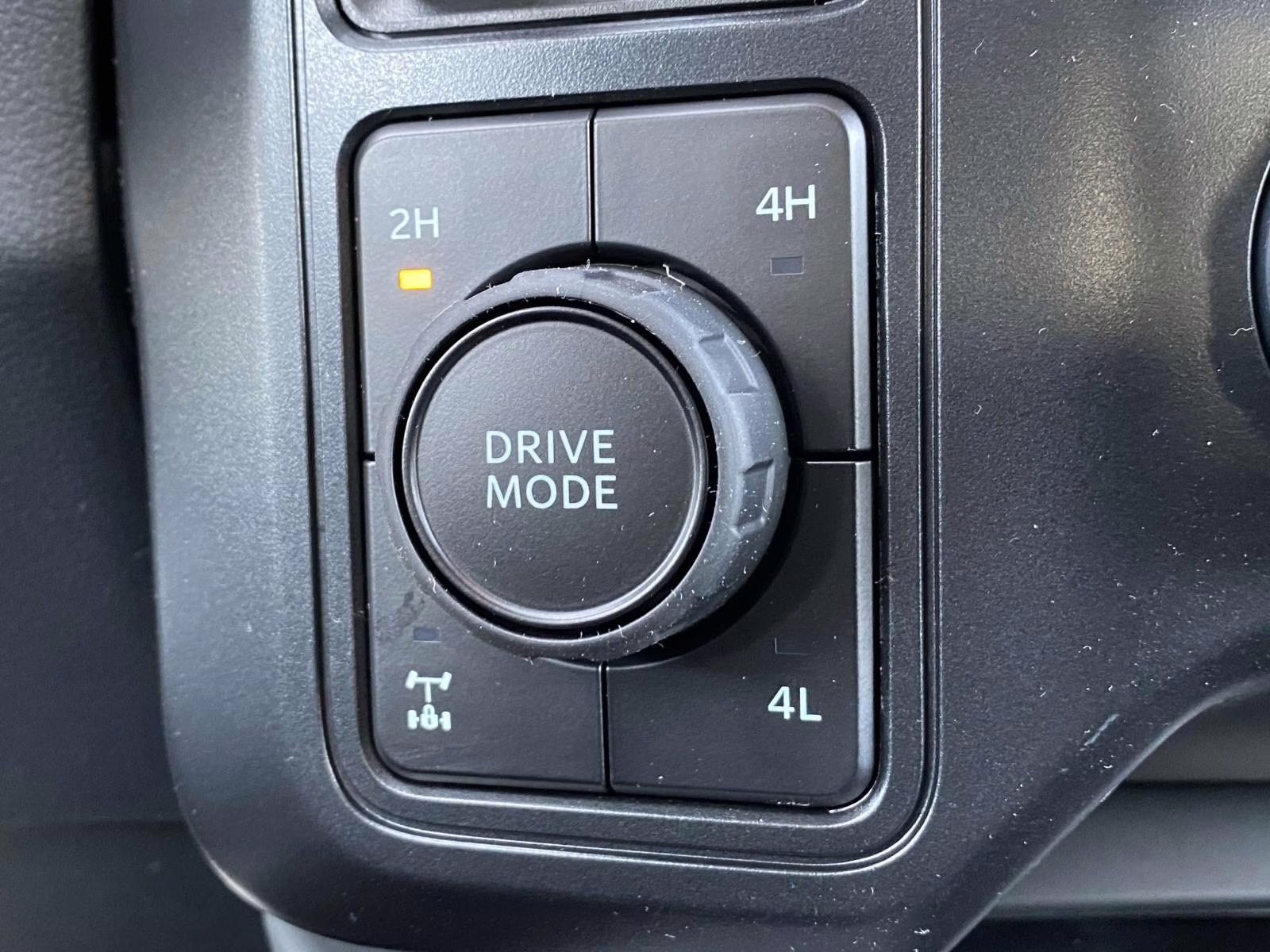 2026 Oxford White Ford Super Duty F-250 SRW Lariat 4X4 Truck