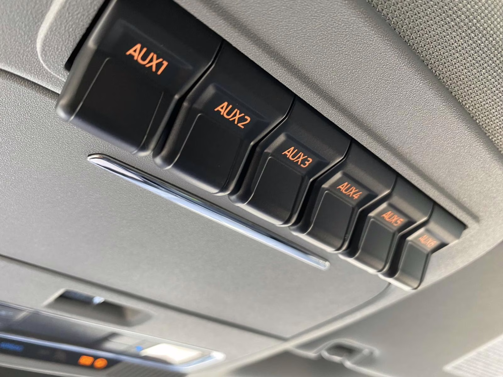 2026 Oxford White Ford Super Duty F-250 SRW Lariat 4X4 Truck