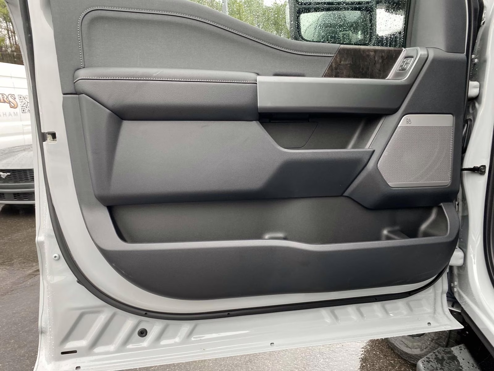 2026 Avalanche Ford Super Duty F-250 SRW Lariat 4X4 Truck