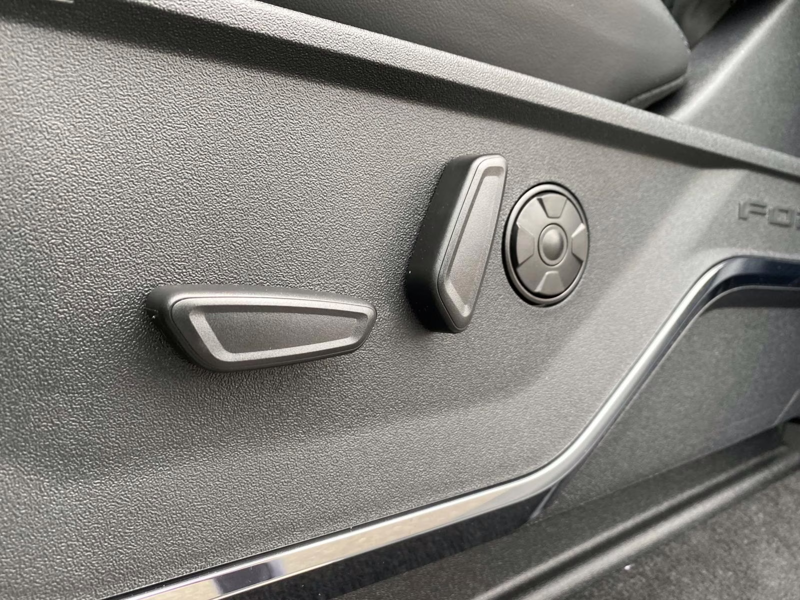 2026 Star White Metallic Tri-Coat Ford Super Duty F-250 SRW Platinum 4X4 Truck