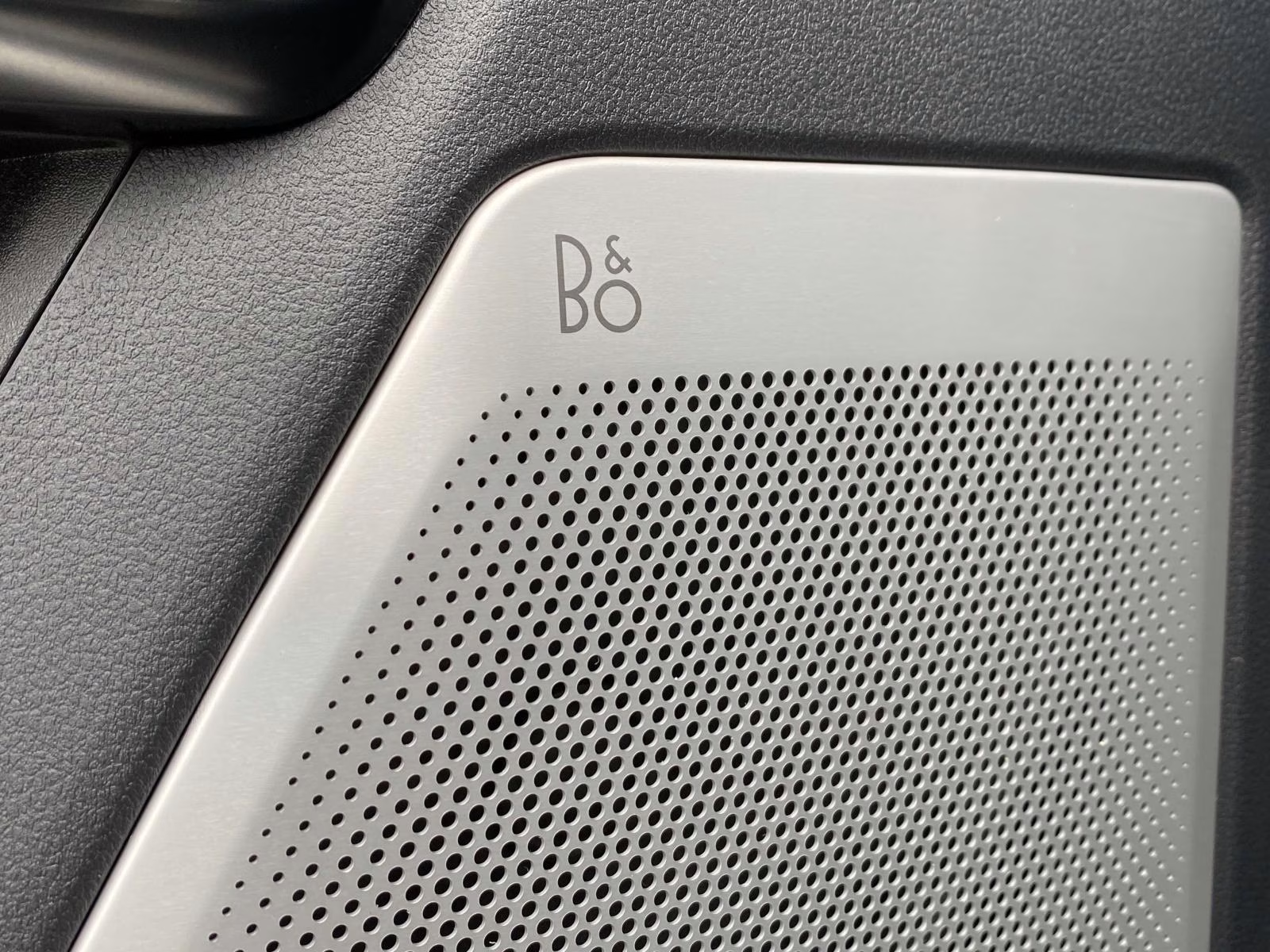 2026 Star White Metallic Tri-Coat Ford Super Duty F-250 SRW Platinum 4X4 Truck