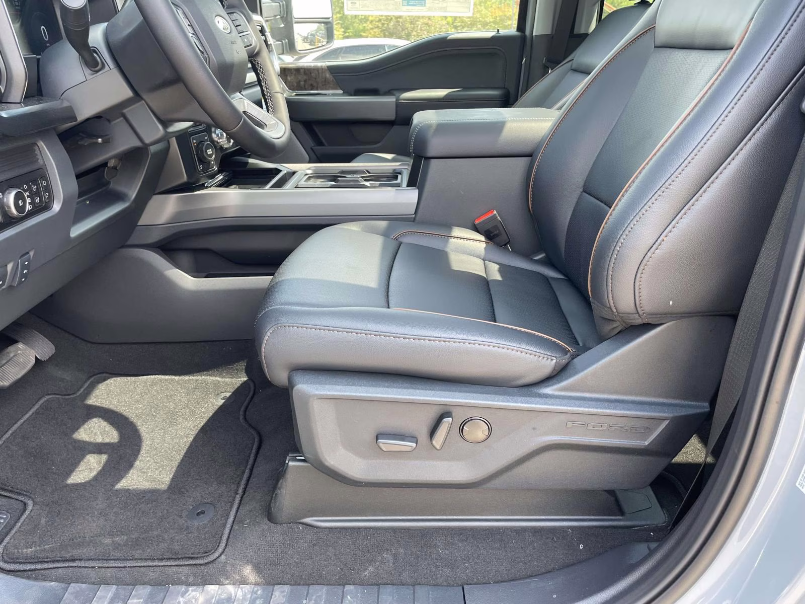 2026 Glacier Gray Ford Super Duty F-350 SRW Lariat 4X4 Truck