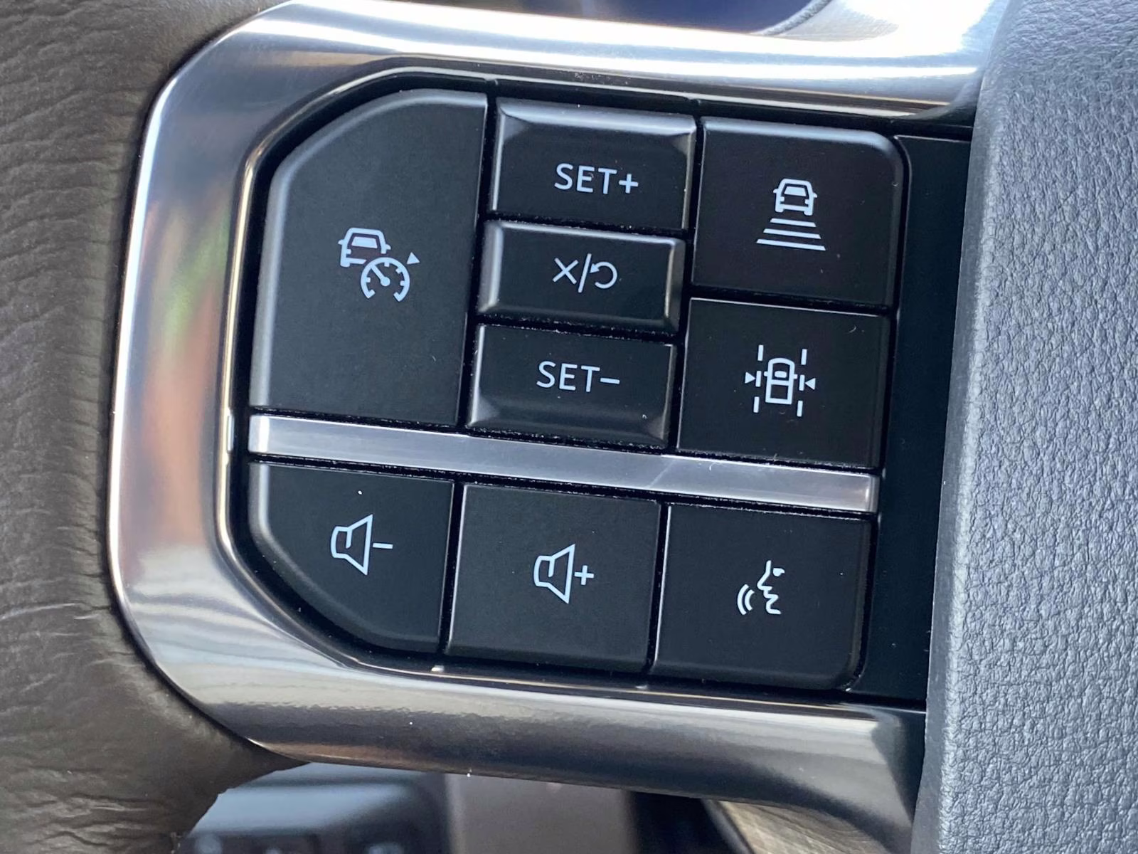 2025 Black Metallic Ford Super Duty F-350 SRW King Ranch 4X4 Truck