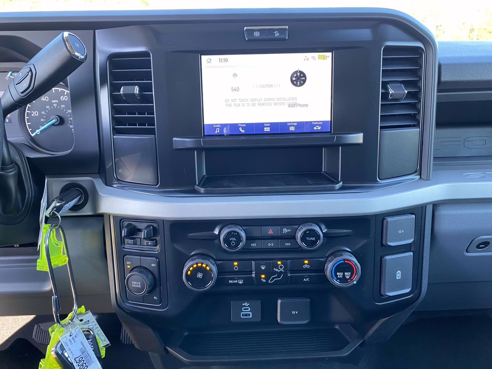 2026 Oxford White Ford Super Duty F-350 DRW XL 4X4 Truck