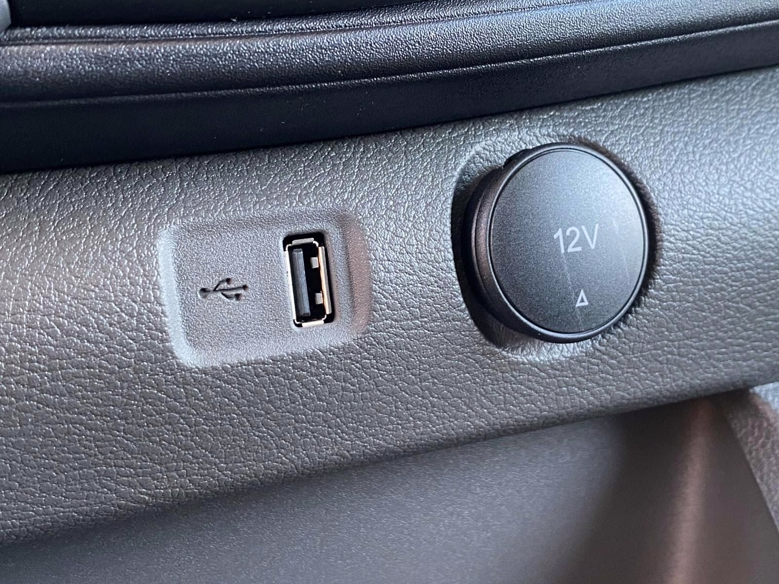 2026 Oxford White Ford Transit-250 Base RWD Van