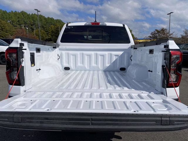 2025 Oxford White Ford Ranger XLT 4X4 Truck
