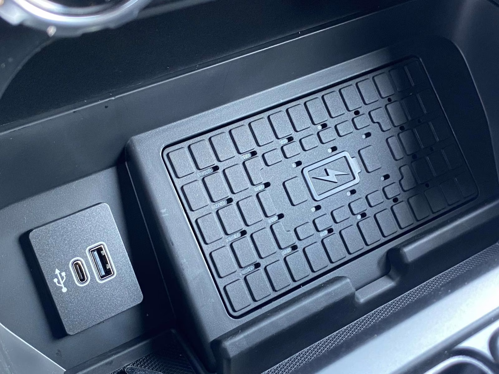 2025 Agate Black Metallic Ford F-150 XLT 4X4 Truck