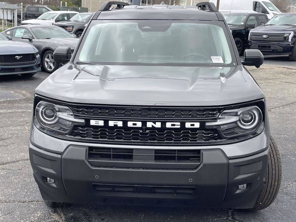 2025 Gray Metallic Ford Bronco Sport Outer Banks 4X4 SUV