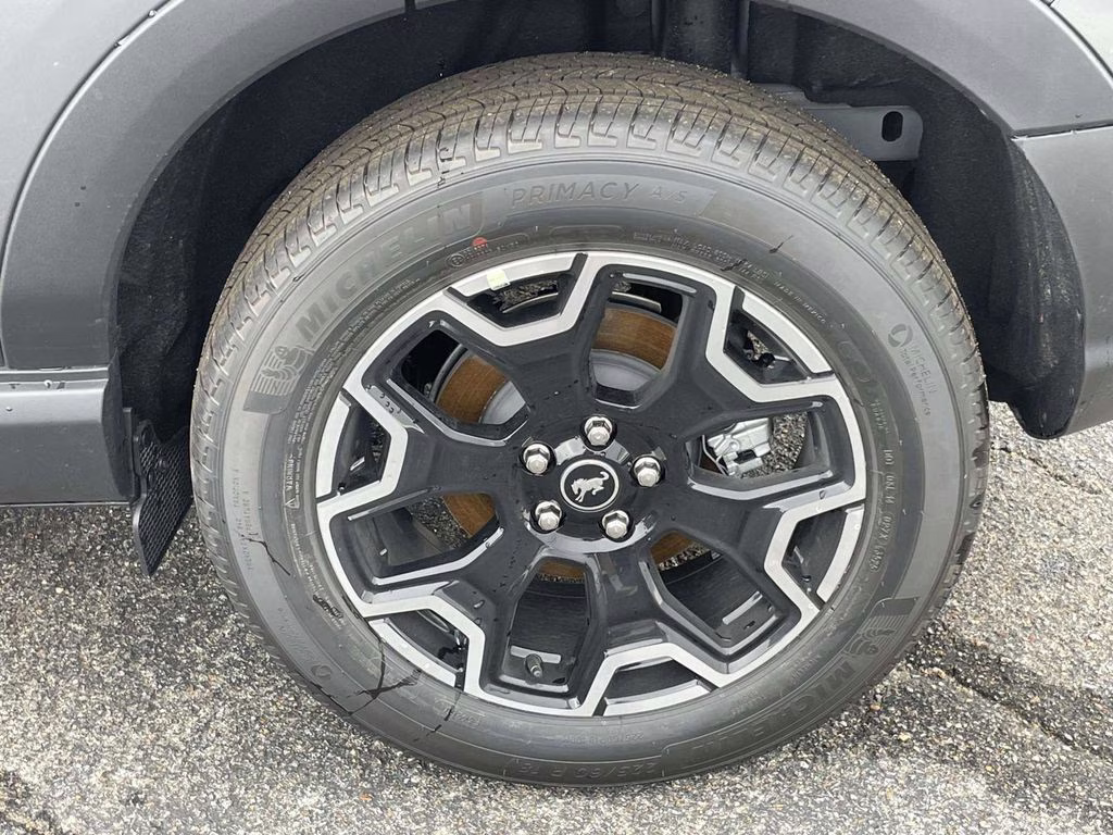 2025 Gray Metallic Ford Bronco Sport Outer Banks 4X4 SUV