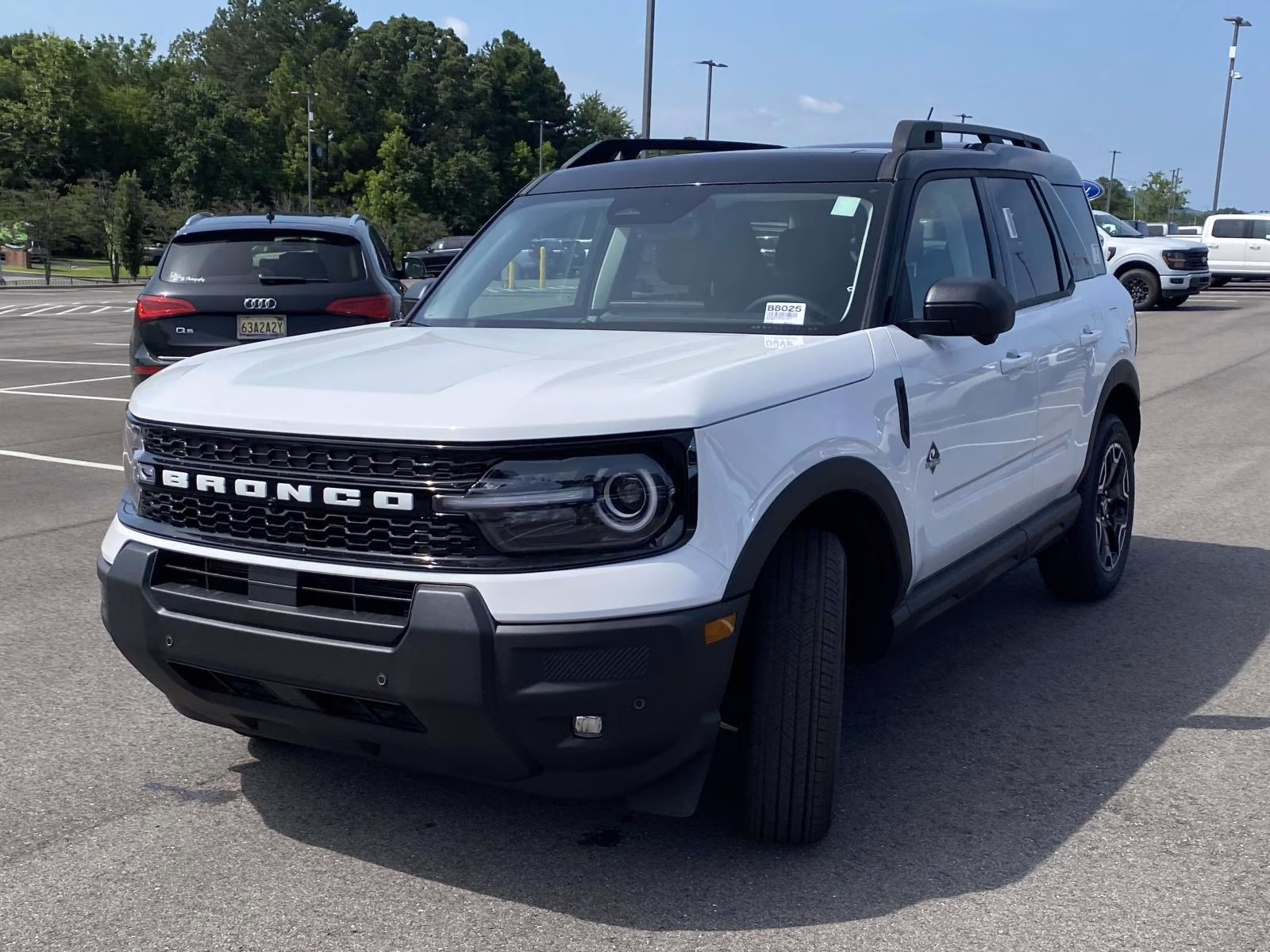 2025 Oxford White Ford Bronco Sport Outer Banks 4X4 SUV