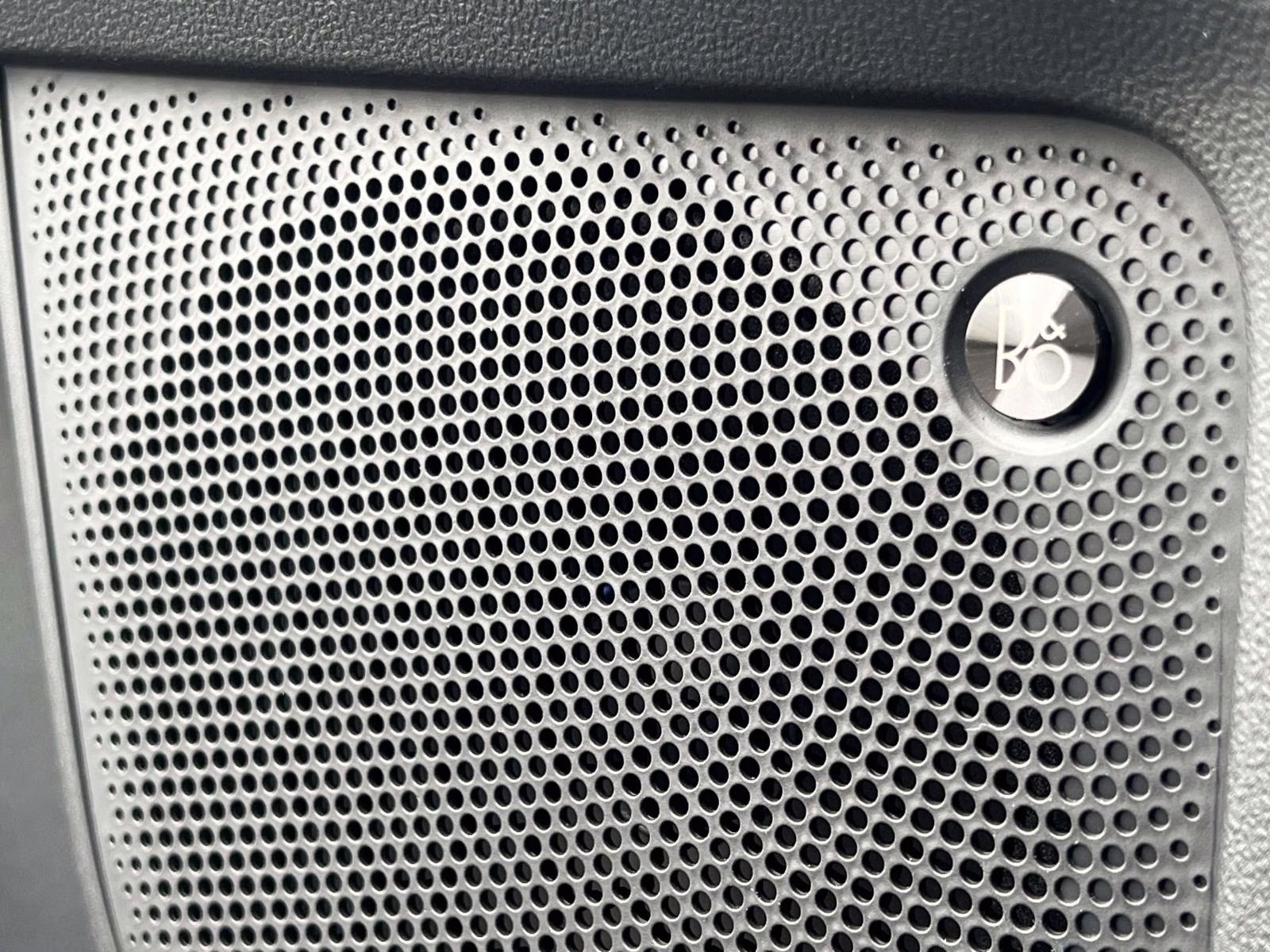 2025 Oxford White Ford Bronco Sport Badlands 4X4 SUV