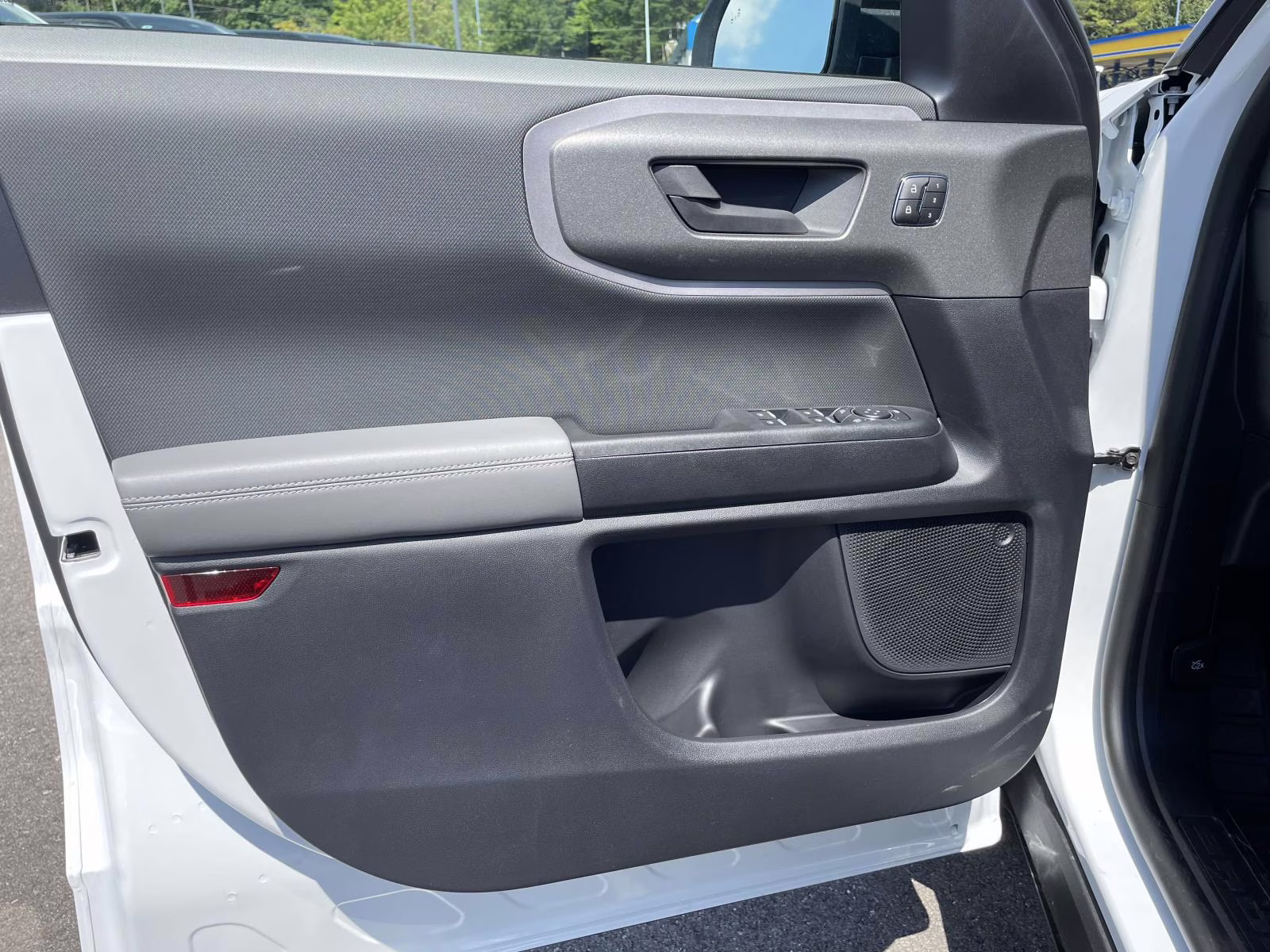 2025 Oxford White Ford Bronco Sport Badlands 4X4 SUV