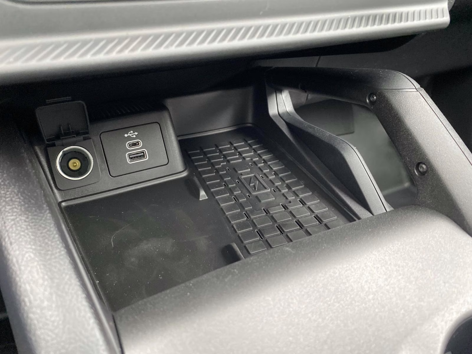 2025 Oxford White Ford Bronco Sport Badlands 4X4 SUV