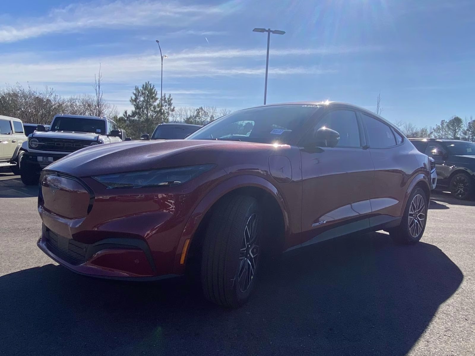 2025 Molten Magenta Metallic Tinted Clearcoat Ford Mustang Mach-E Premium RWD SUV