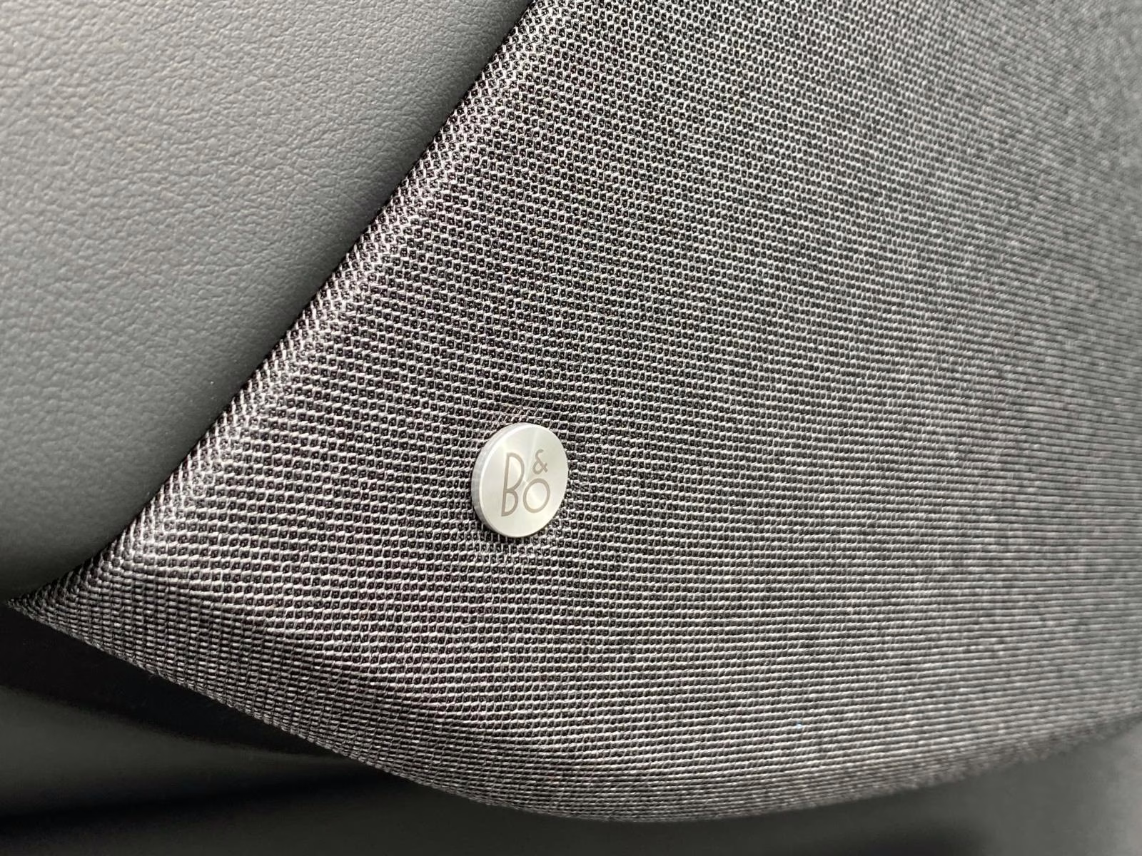 2025 Star White Metallic Tri-Coat Ford Mustang Mach-E Premium RWD SUV