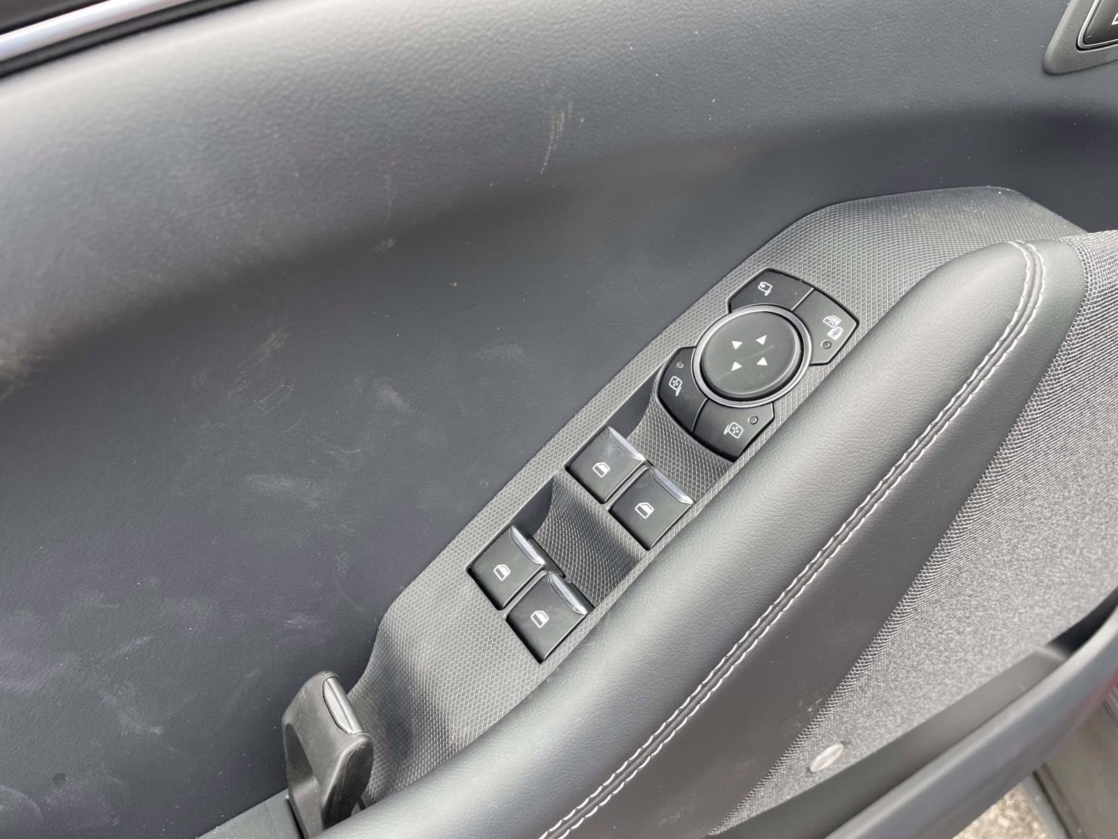 2025 Molten Magenta Metallic Tinted Clearcoat Ford Mustang Mach-E Premium RWD SUV