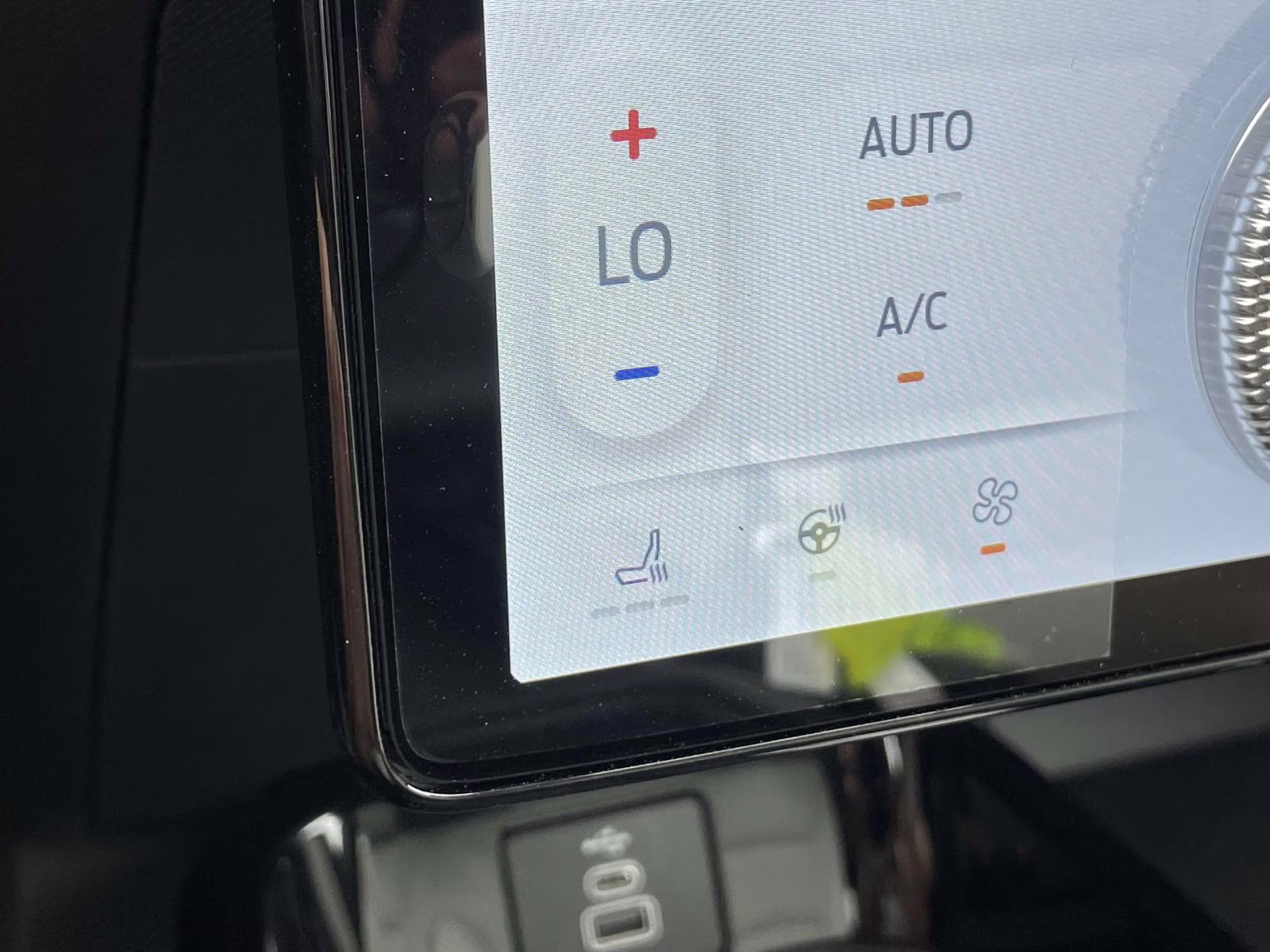 2025 Star White Metallic Tri-Coat Ford Mustang Mach-E Premium RWD SUV