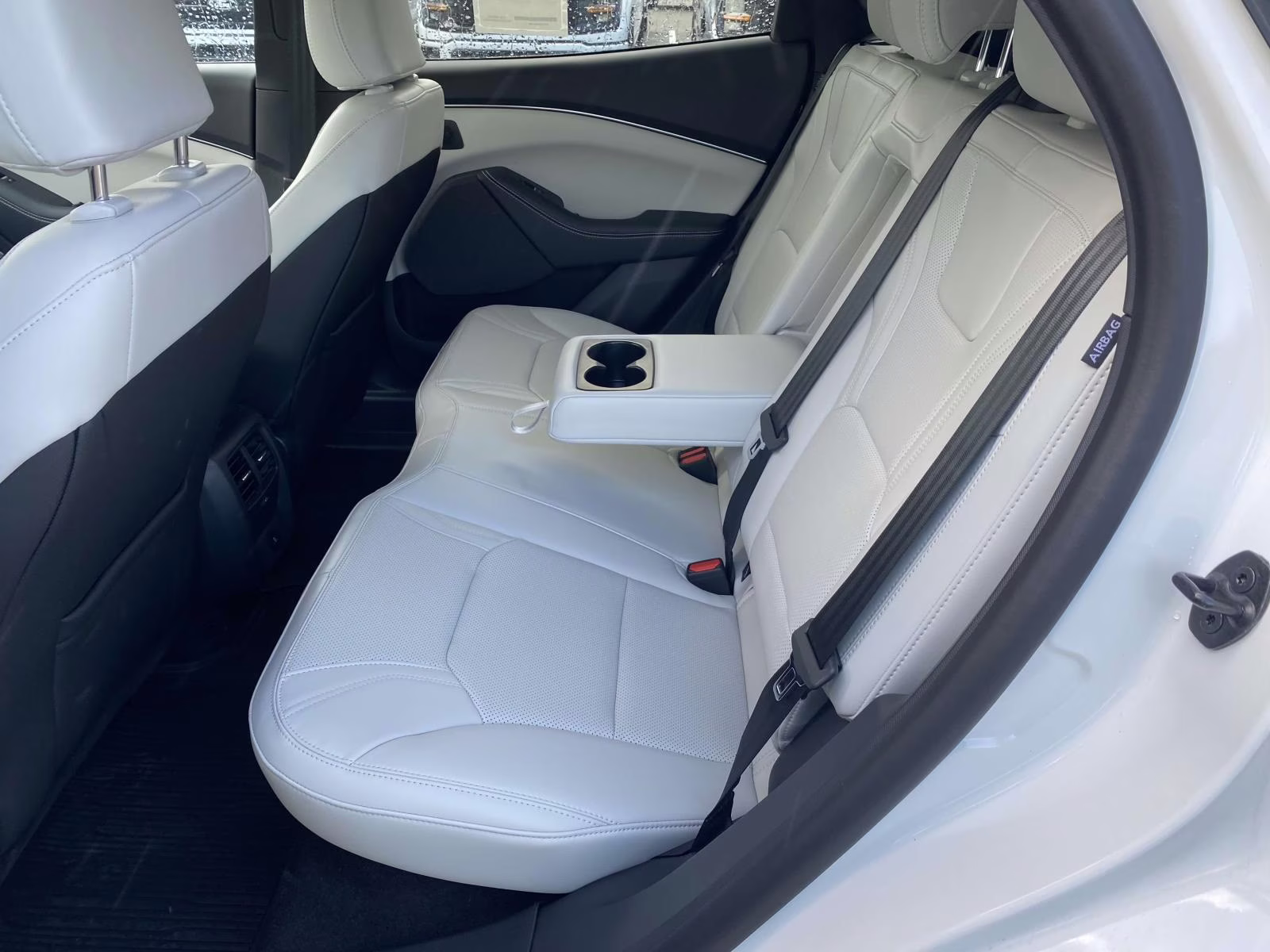 2025 Star White Metallic Tri-Coat Ford Mustang Mach-E Premium AWD SUV