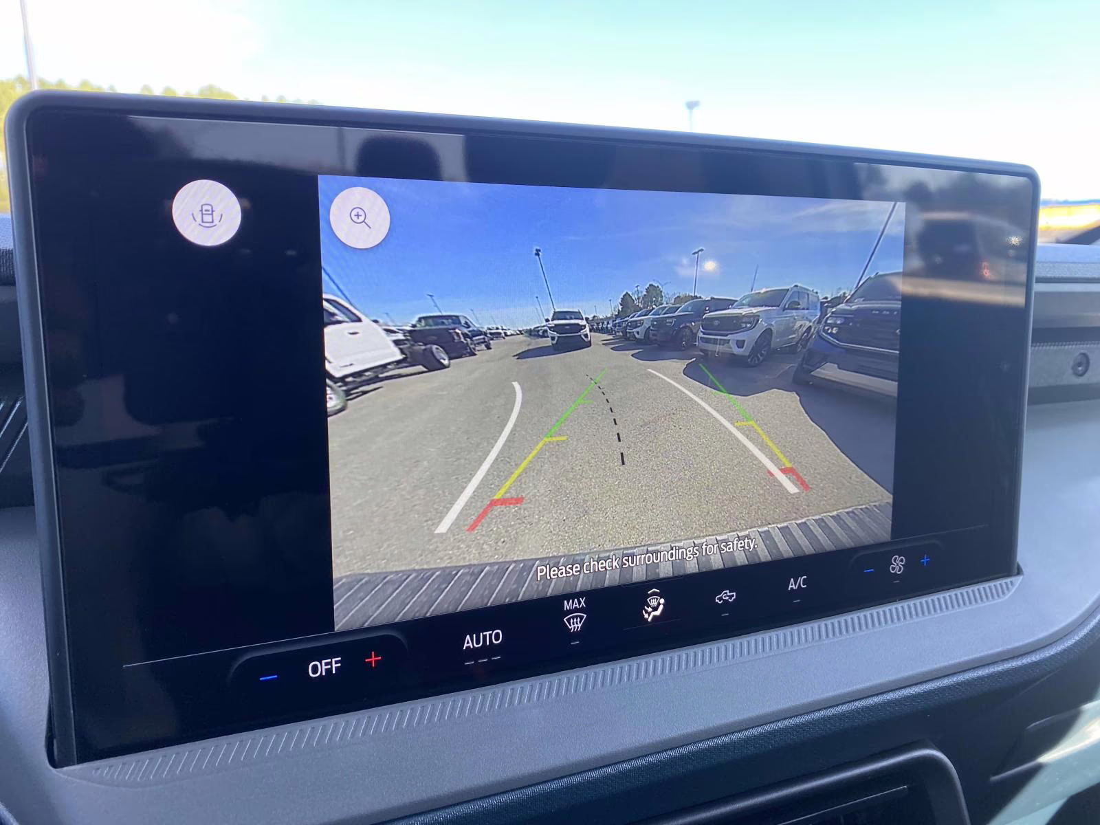 2026 Oxford White Ford Maverick XL FWD Truck