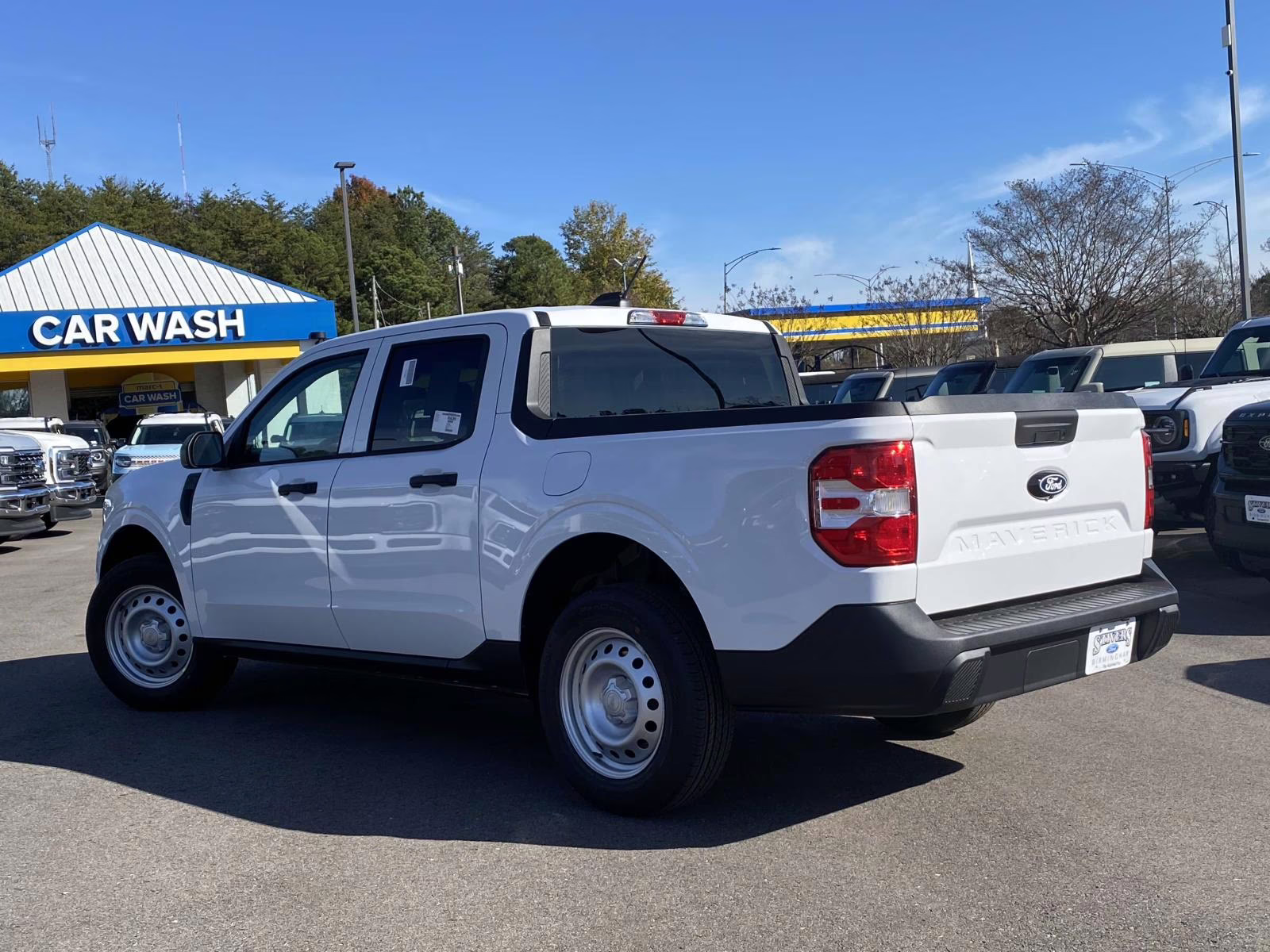 2026 Oxford White Ford Maverick XL FWD Truck