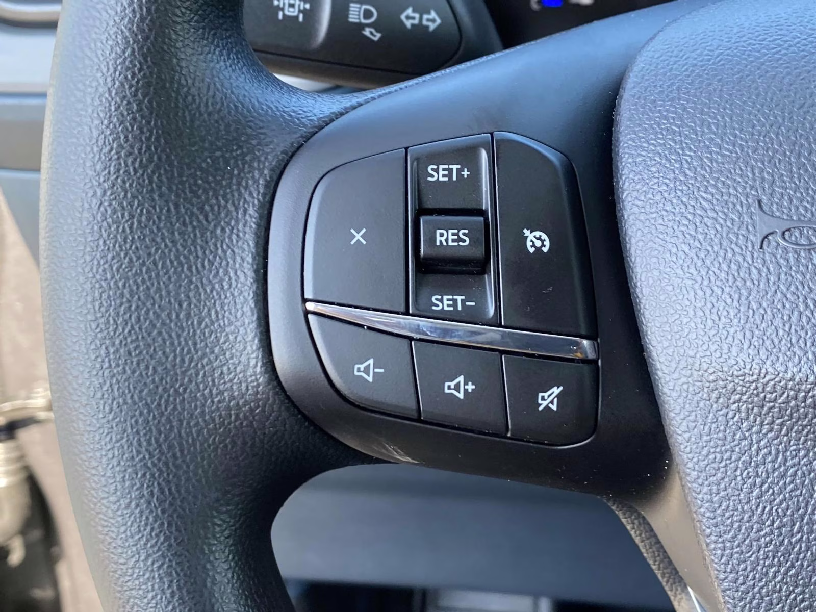 2026 Gray Metallic Ford Maverick XL FWD Truck