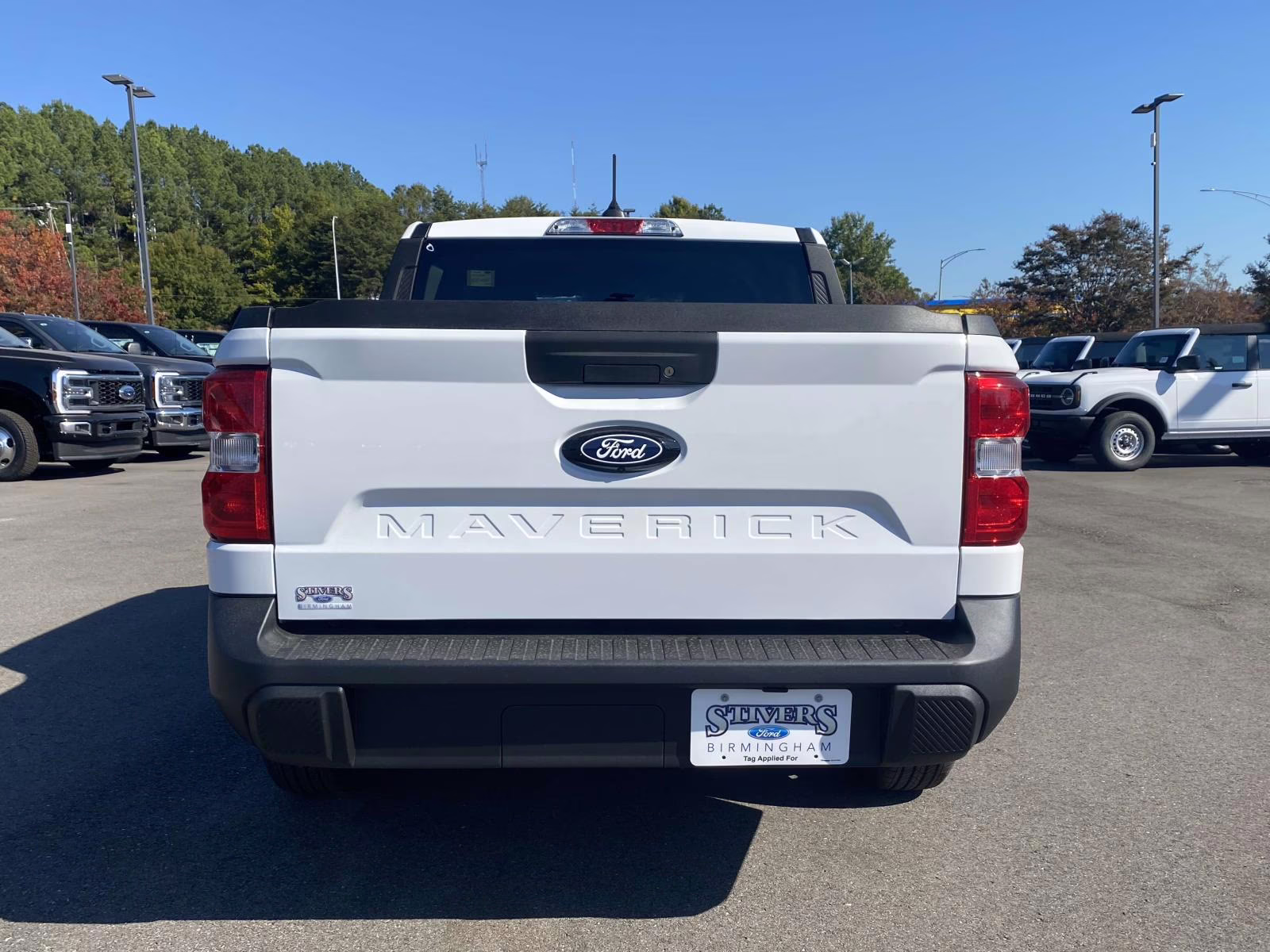 2025 Oxford White Ford Maverick XL FWD Truck