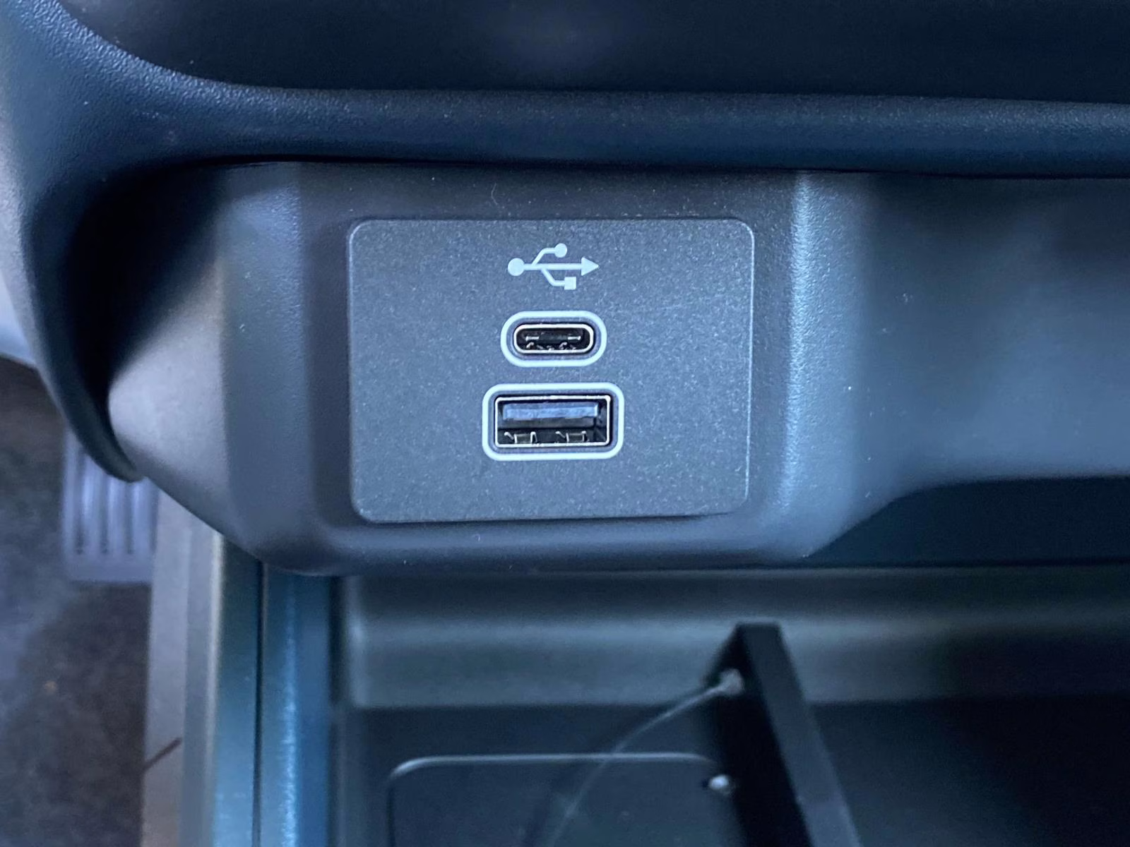 2026 Shadow Black Ford Maverick XL FWD Truck