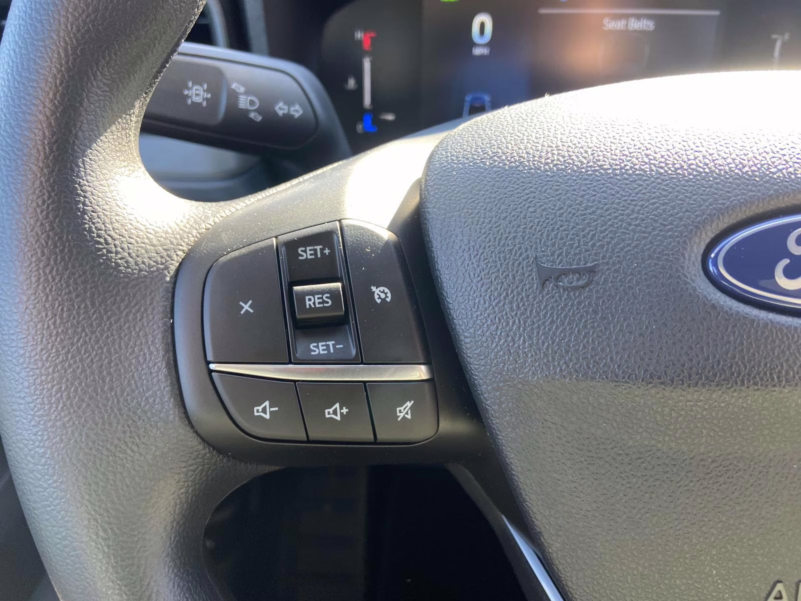 2025 Oxford White Ford Maverick XL FWD Truck