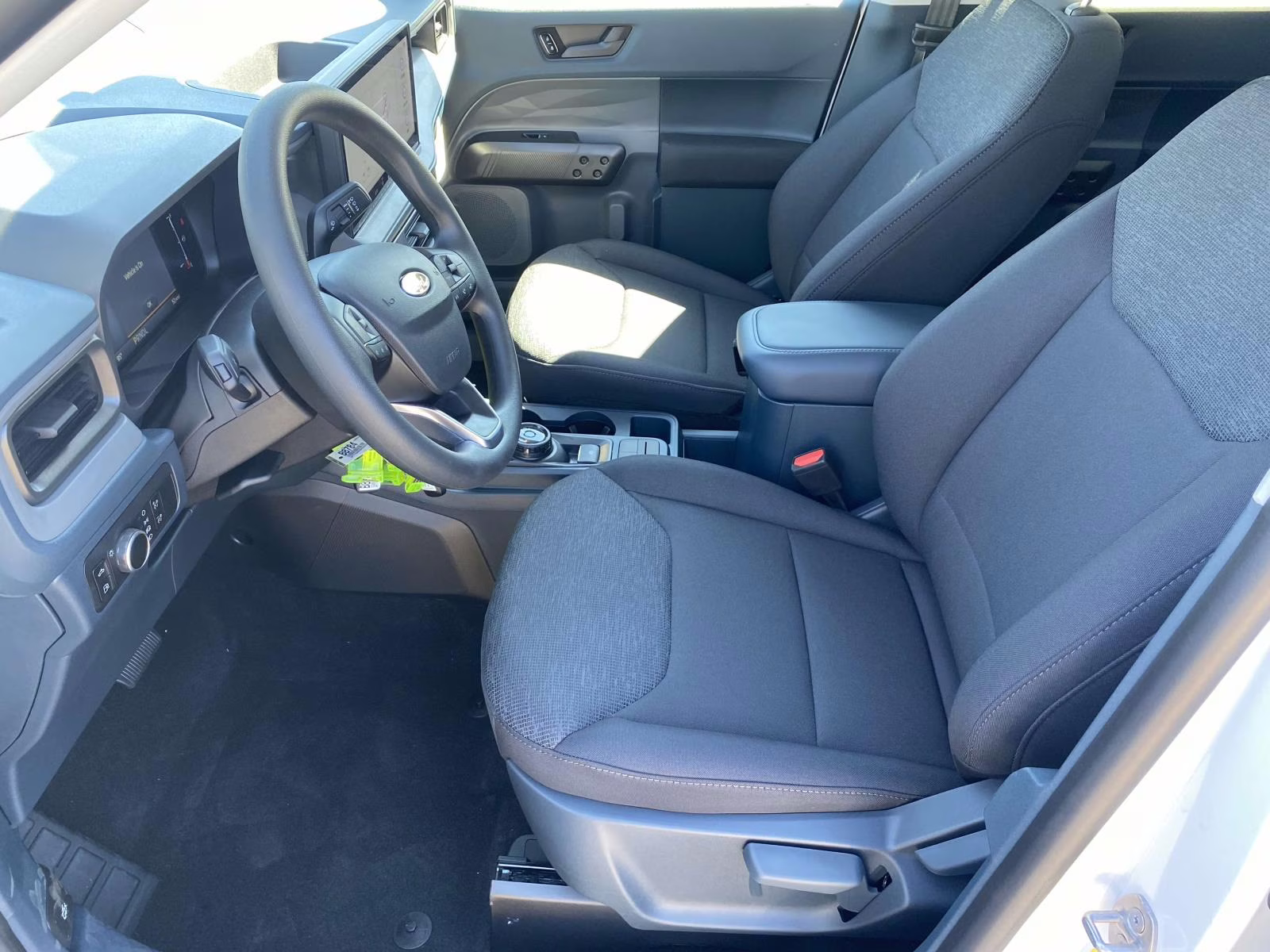 2025 Oxford White Ford Maverick XL FWD Truck