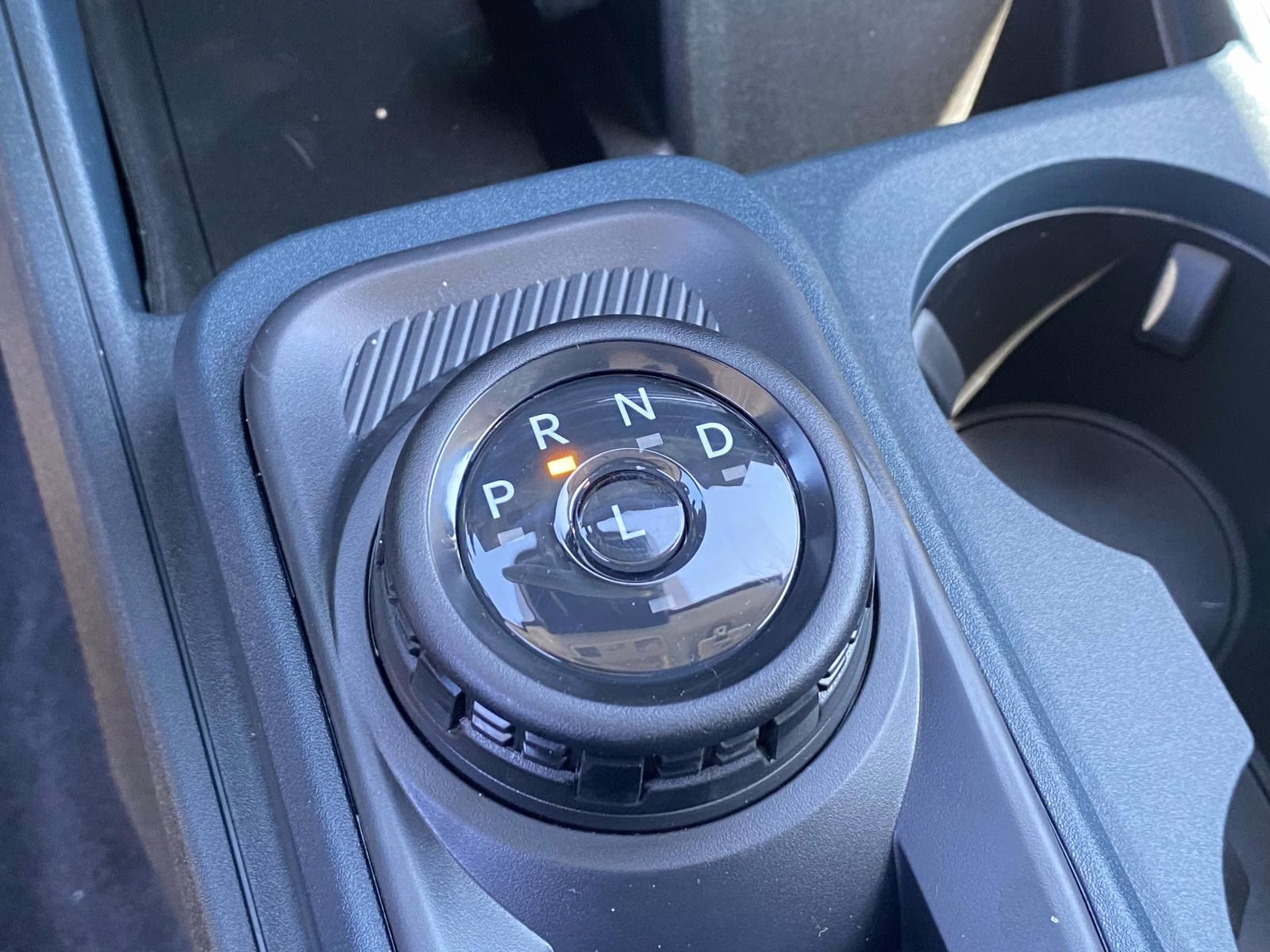 2025 Oxford White Ford Maverick XL FWD Truck