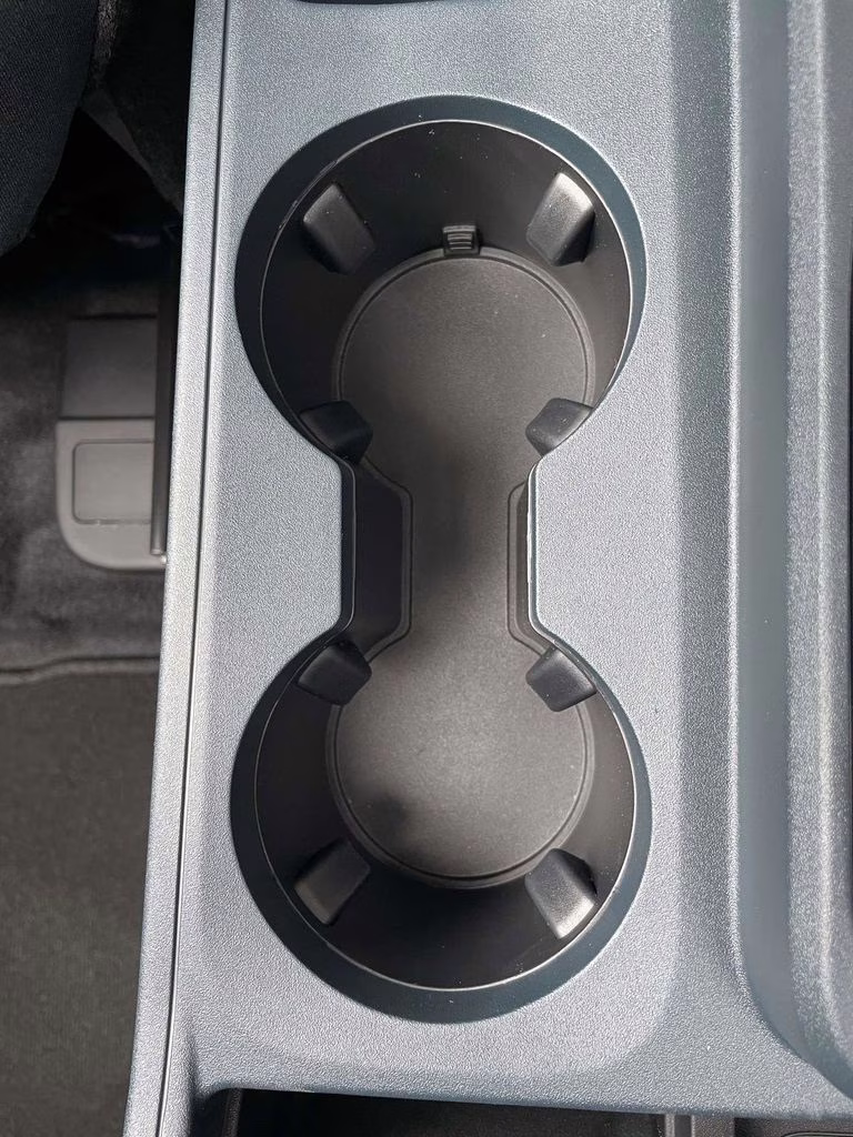 2026 White Metallic Ford Maverick XL FWD Truck