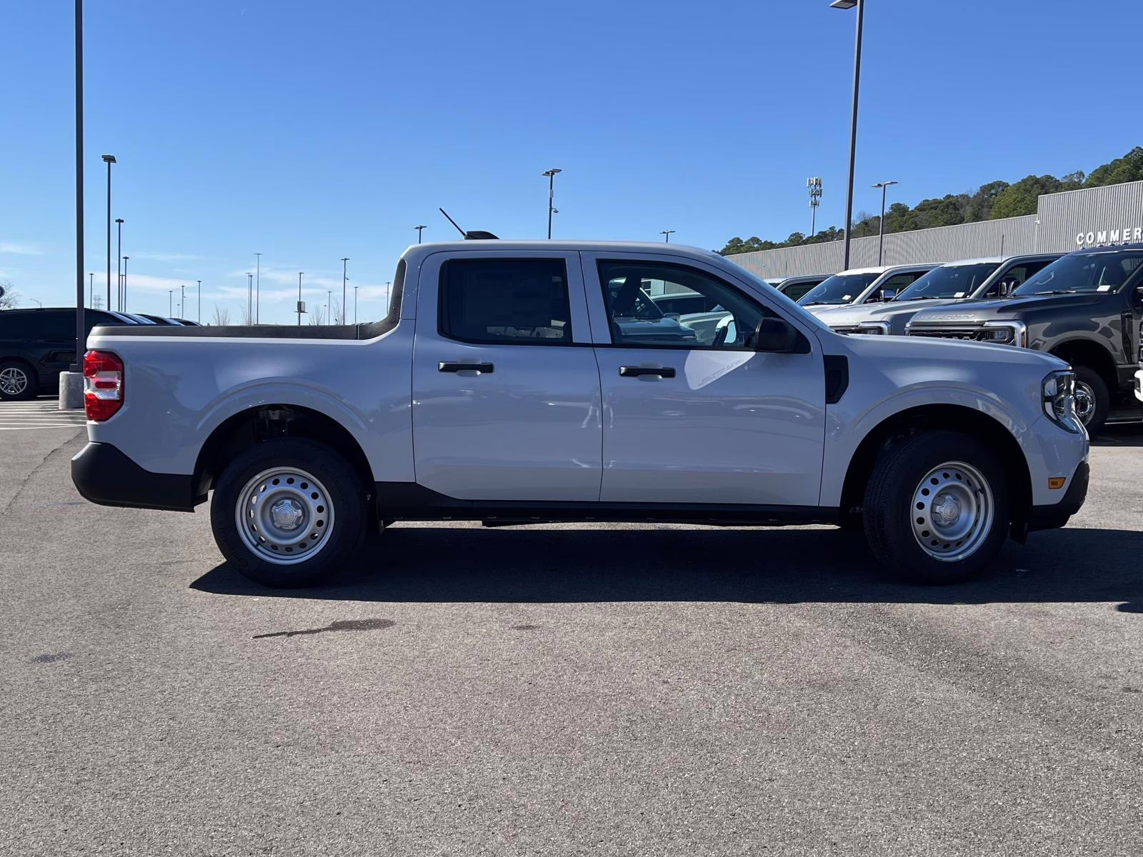 2026 White Metallic Ford Maverick XL AWD Truck