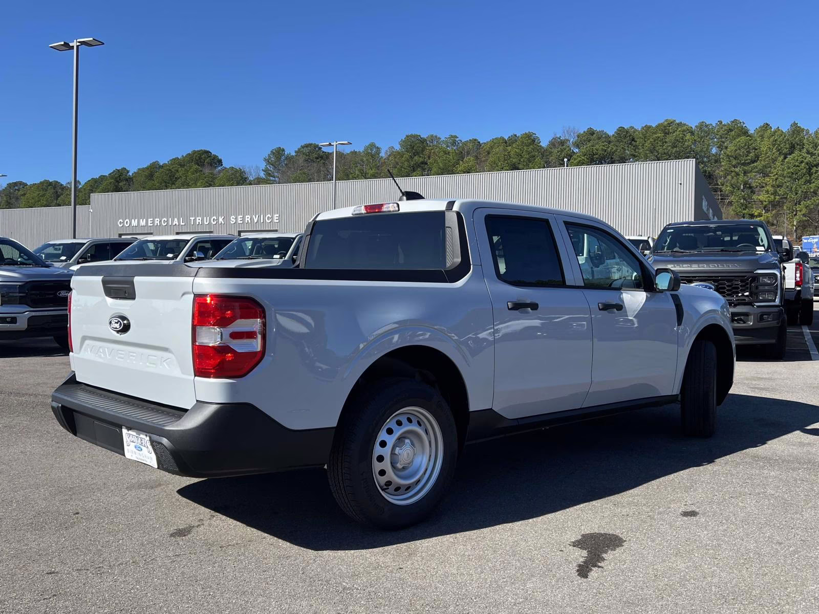 2026 White Metallic Ford Maverick XL AWD Truck